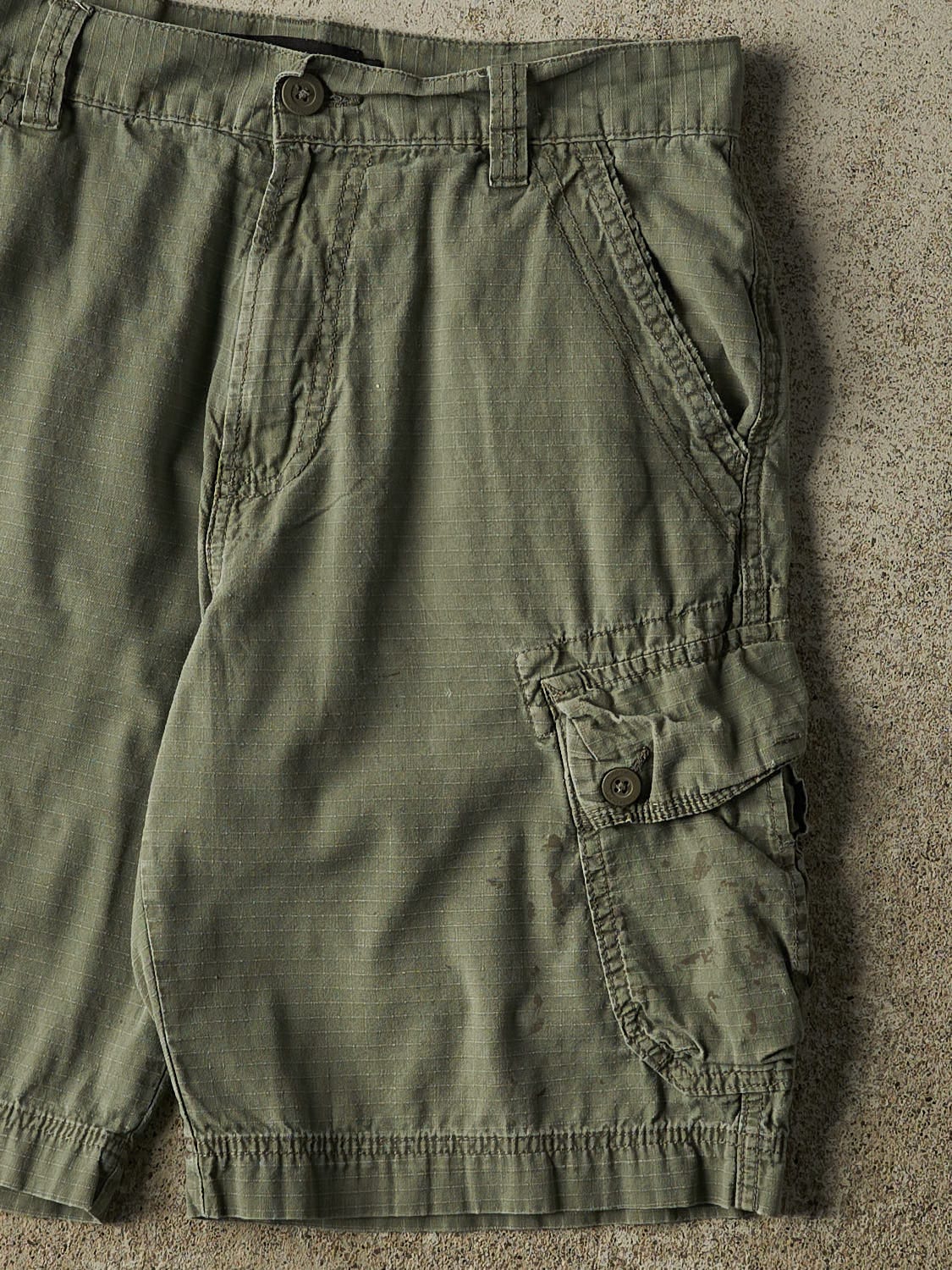 Vintage Y2K Green Calvin Klein Cargo Shorts (32x10.5)