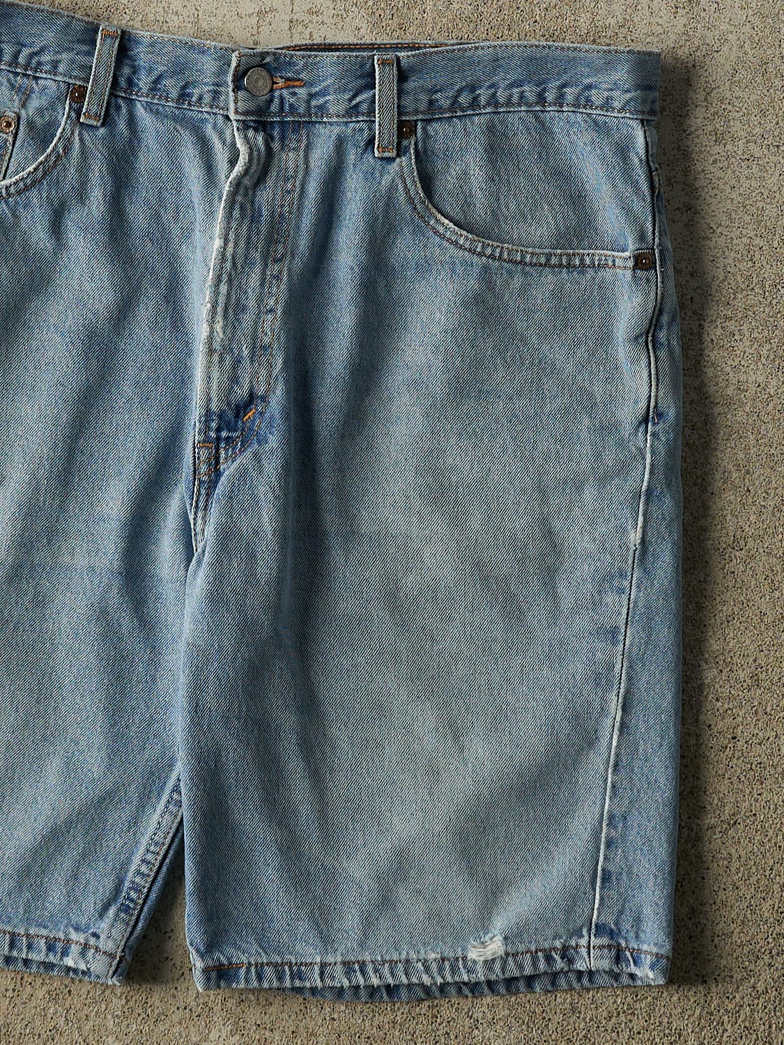 Vintage 90s Light Wash Levi's 505 Jean Shorts (37x9)