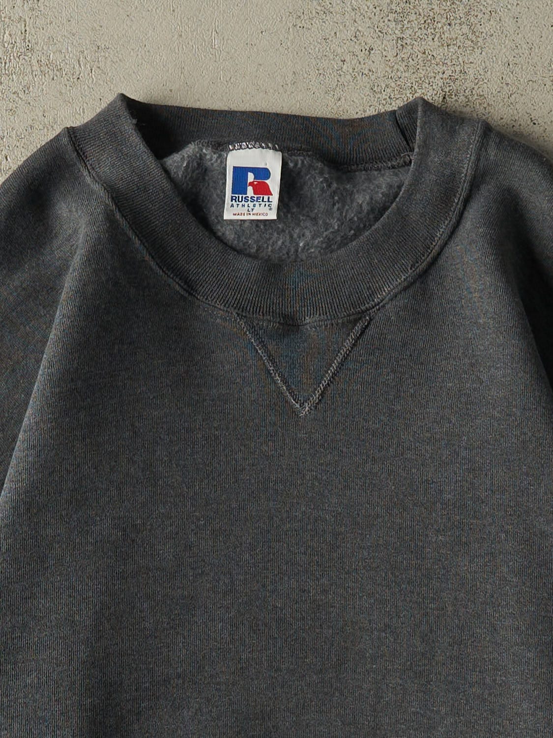 Vintage 90s Charcoal Grey Russell Athletic Blank Crewneck (XL/XXL)
