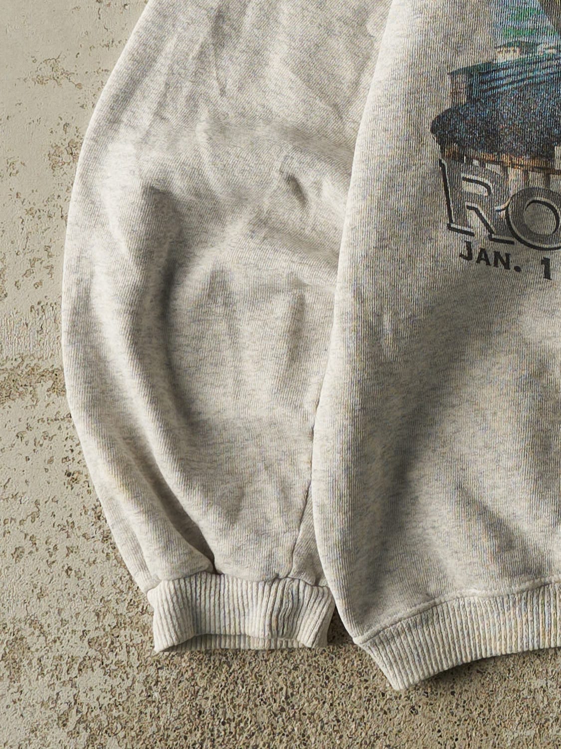 Vintage 99' Grey University of Wisconsin Rose Bowl Crewneck (S/M)