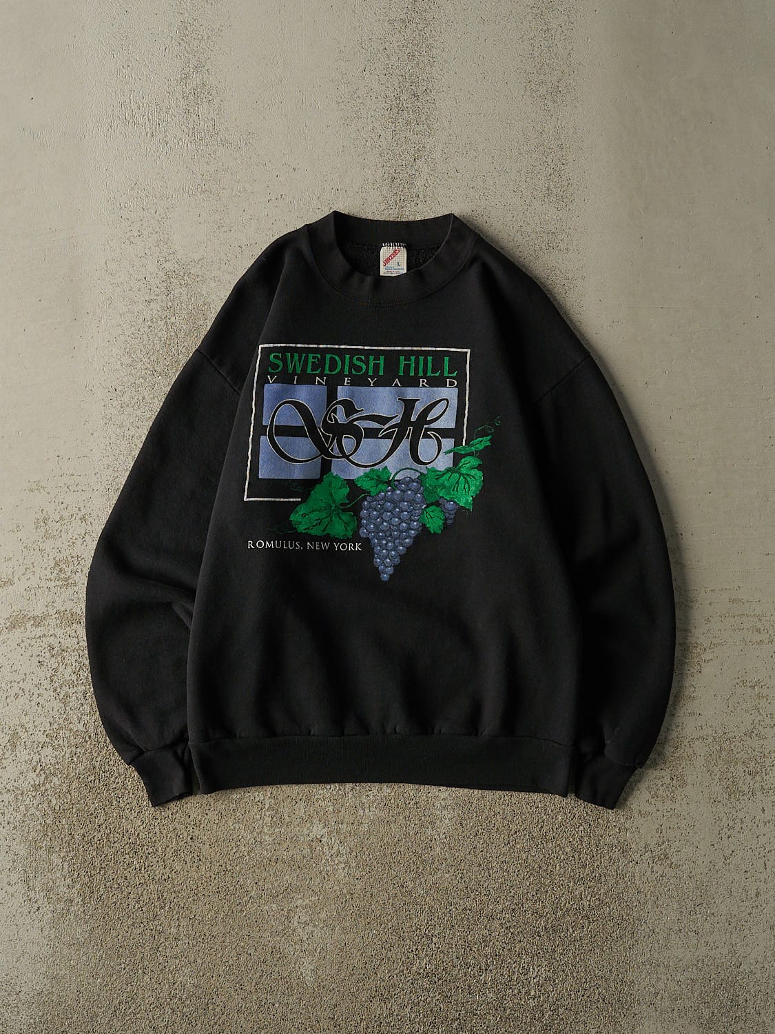 Vintage 90s Black Swedish Hill Vineyard Crewneck (M/L)