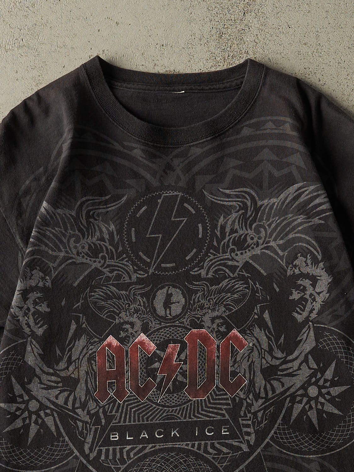 Vintage Y2K Black AC/DC "Black Ice" Tee (M)