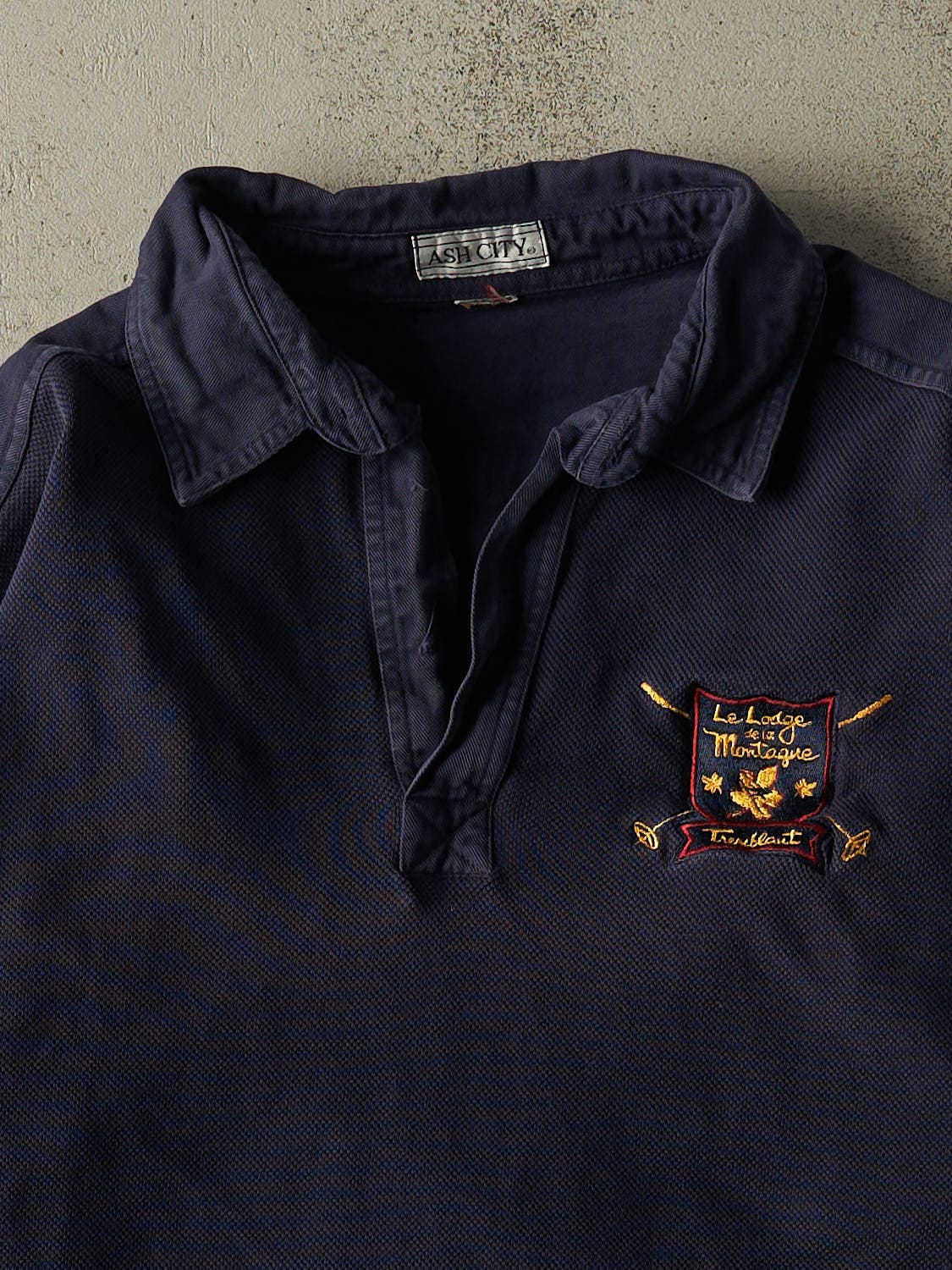 Vintage 90s Navy Blue Tremblant Quarter Button Long Sleeve (L/XL)