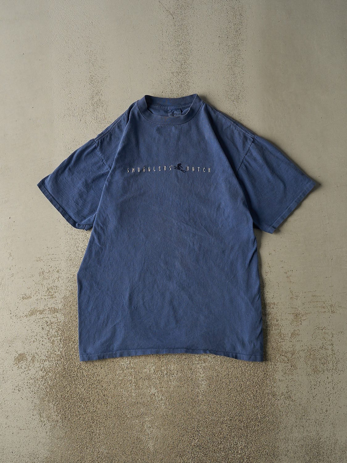 Vintage 90s Blue Smugglers Notch Skiing Embroidered Tee (XL/XXL)