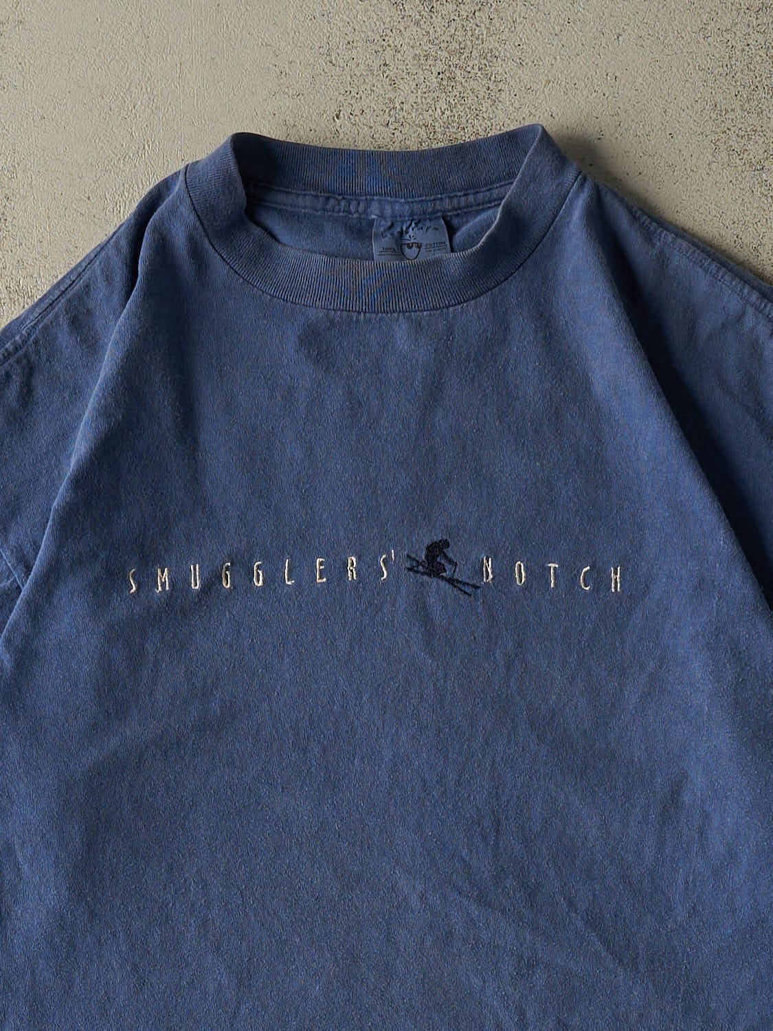 Vintage 90s Blue Smugglers Notch Skiing Embroidered Tee (XL/XXL)
