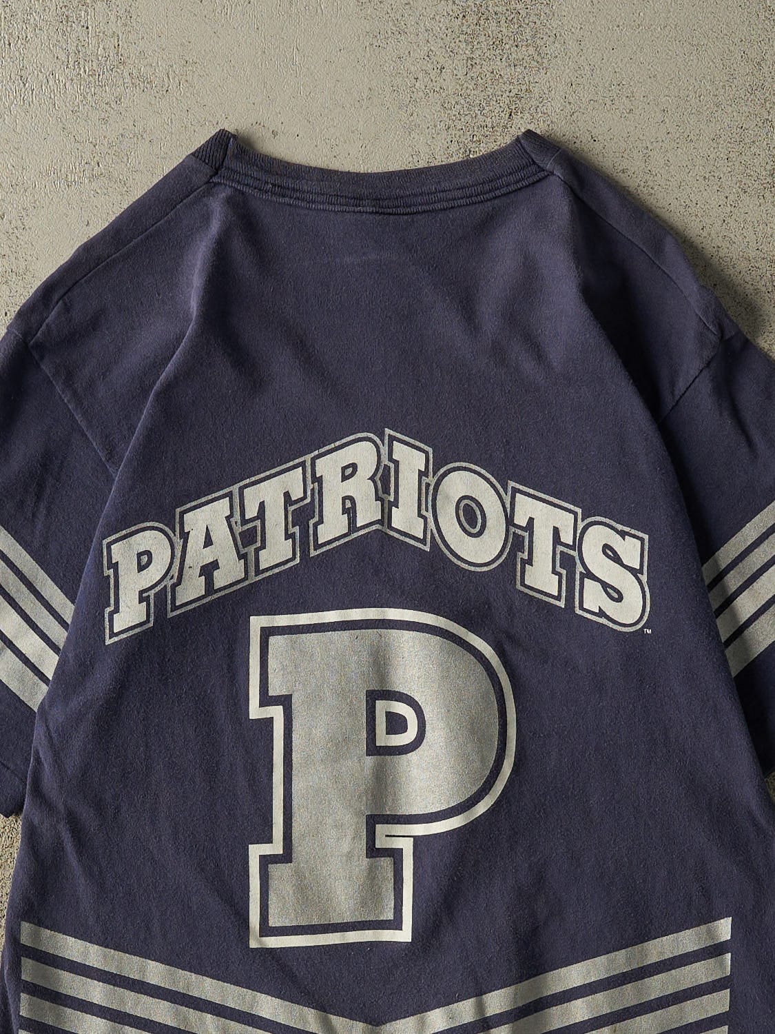 Vintage 95' Navy Blue New England Patriots Tee (S/M)