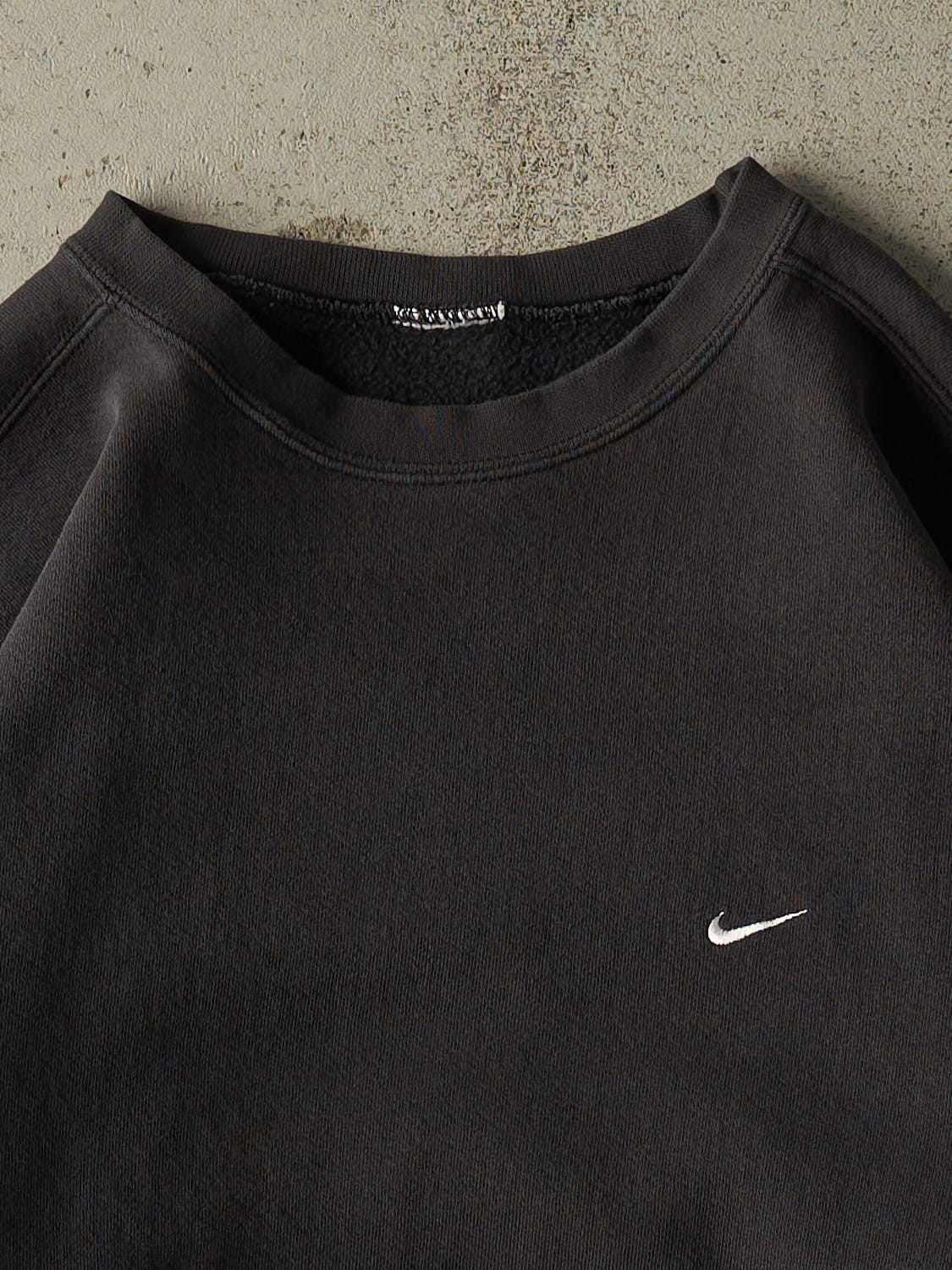 Vintage 90s Faded Black Nike Embroidered Swoosh Crewneck (XL/XXL)