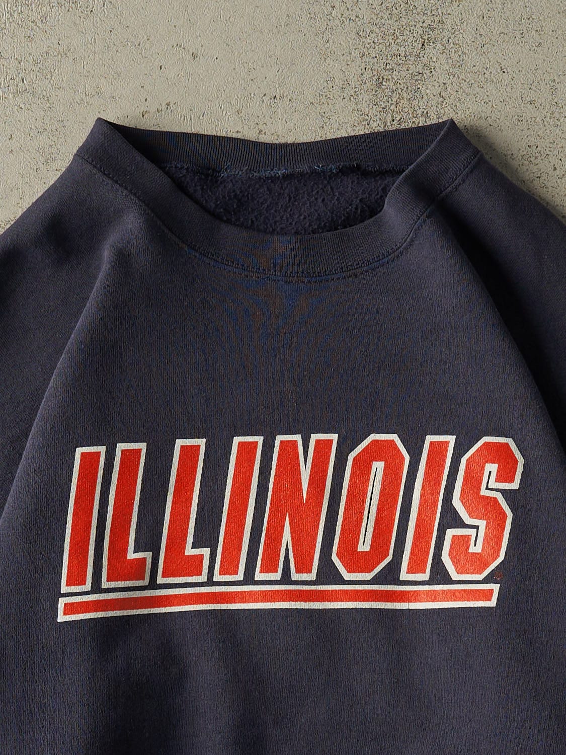 Vintage 90s Sun Faded Navy University of Illinois Crewneck (XL)
