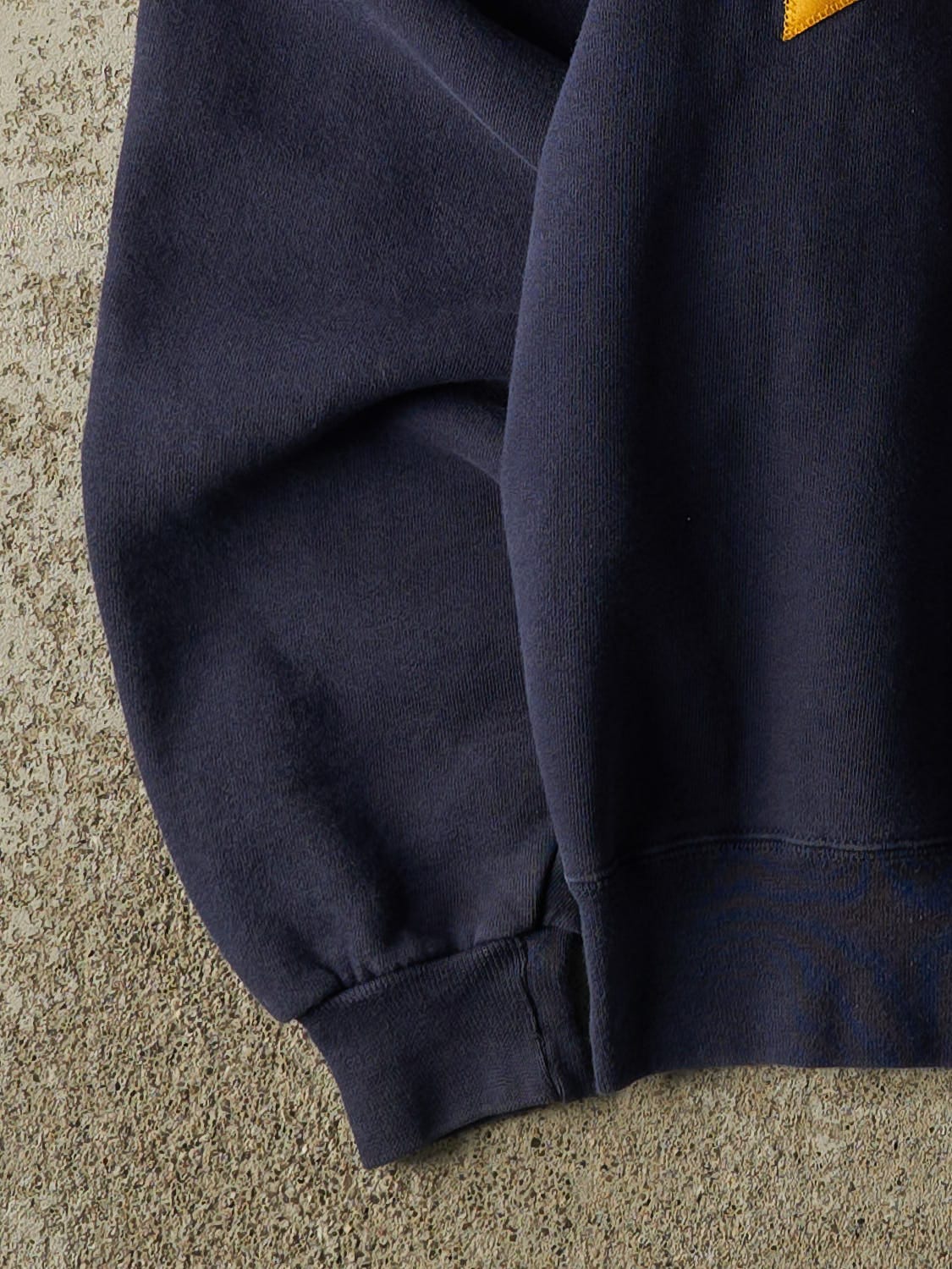 Vintage 90s Navy Blue Russell Athletic Kent State University Crewneck (L/XL)