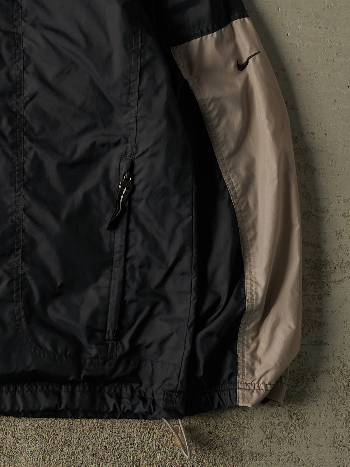 Vintage Y2K Black Nike Windbreaker Jacket (M/L)