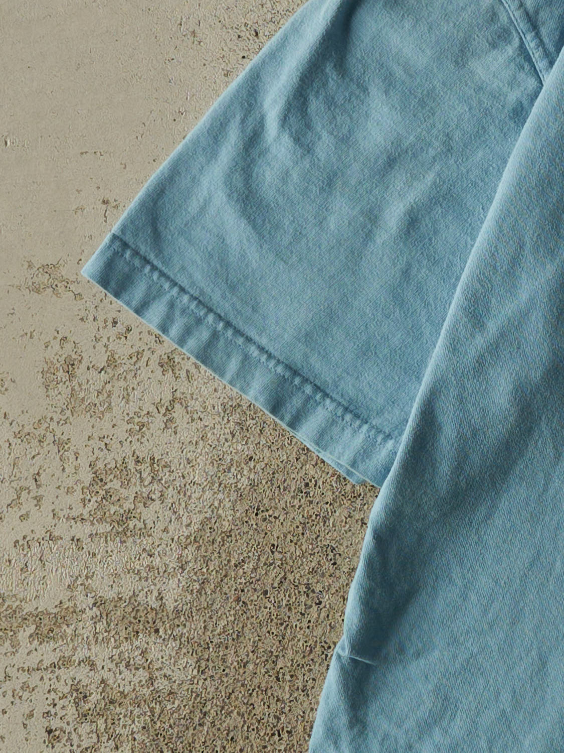 Vintage Y2K Blue Levi's Jeans Tee (L/XL)