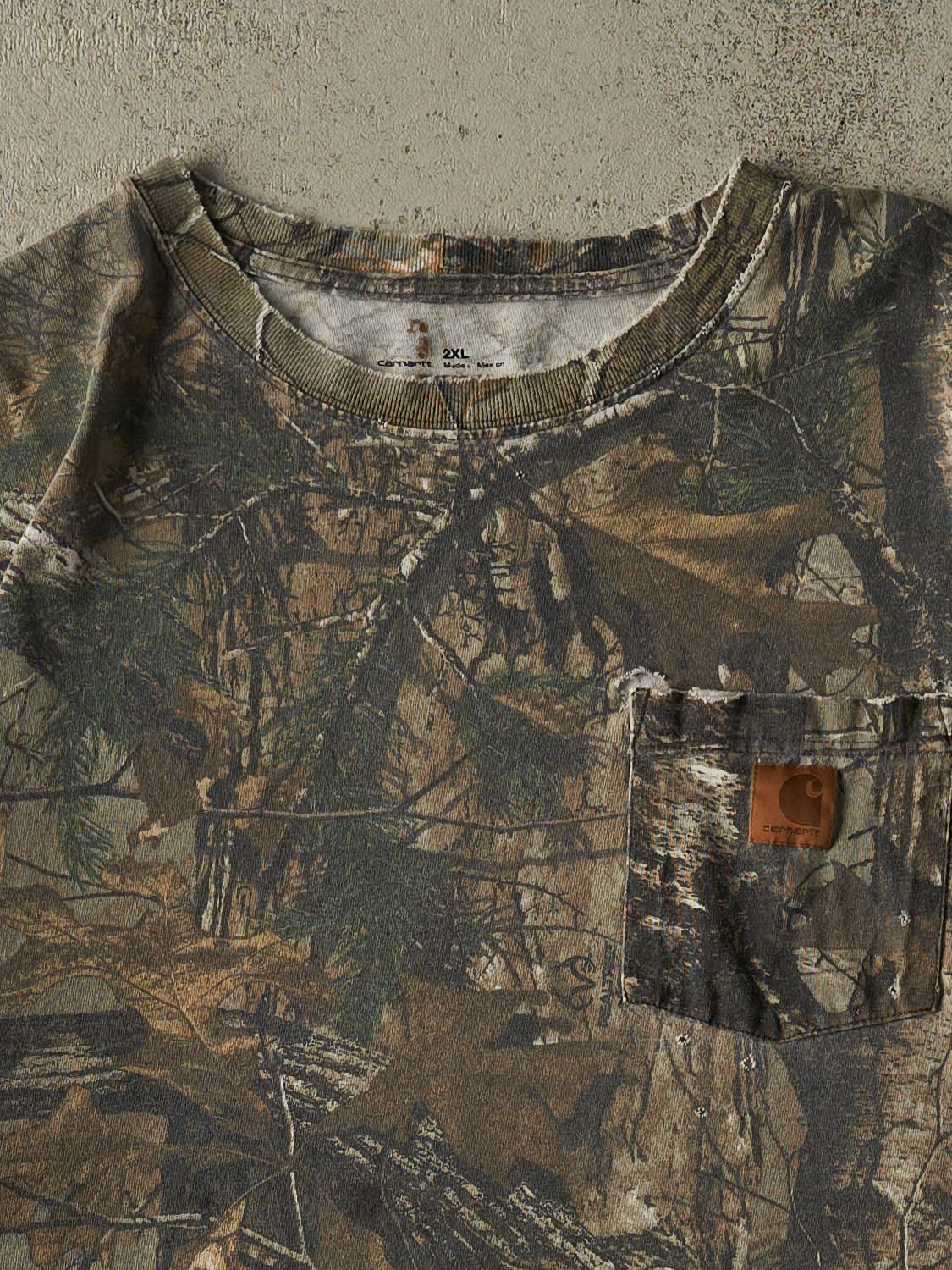 Vintage Y2K Camo Carhartt Realtree Pocket Tee (XXL)