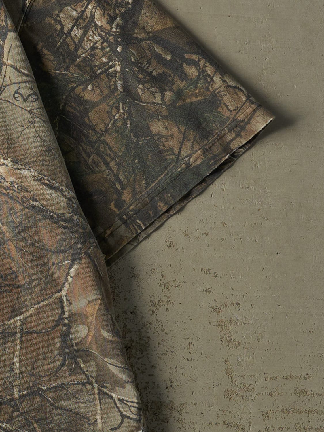 Vintage Y2K Camo Carhartt Realtree Pocket Tee (XXL)
