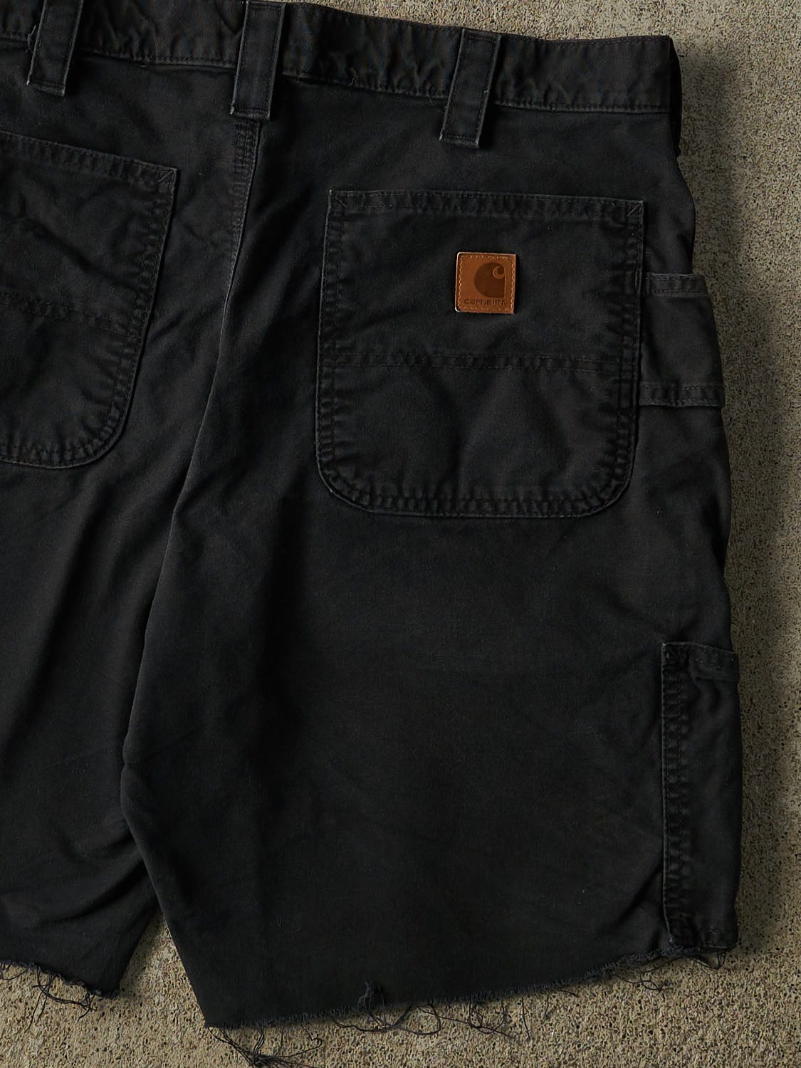 Vintage Y2K Black Carhartt Cut Off Carpenter Shorts (35x10)