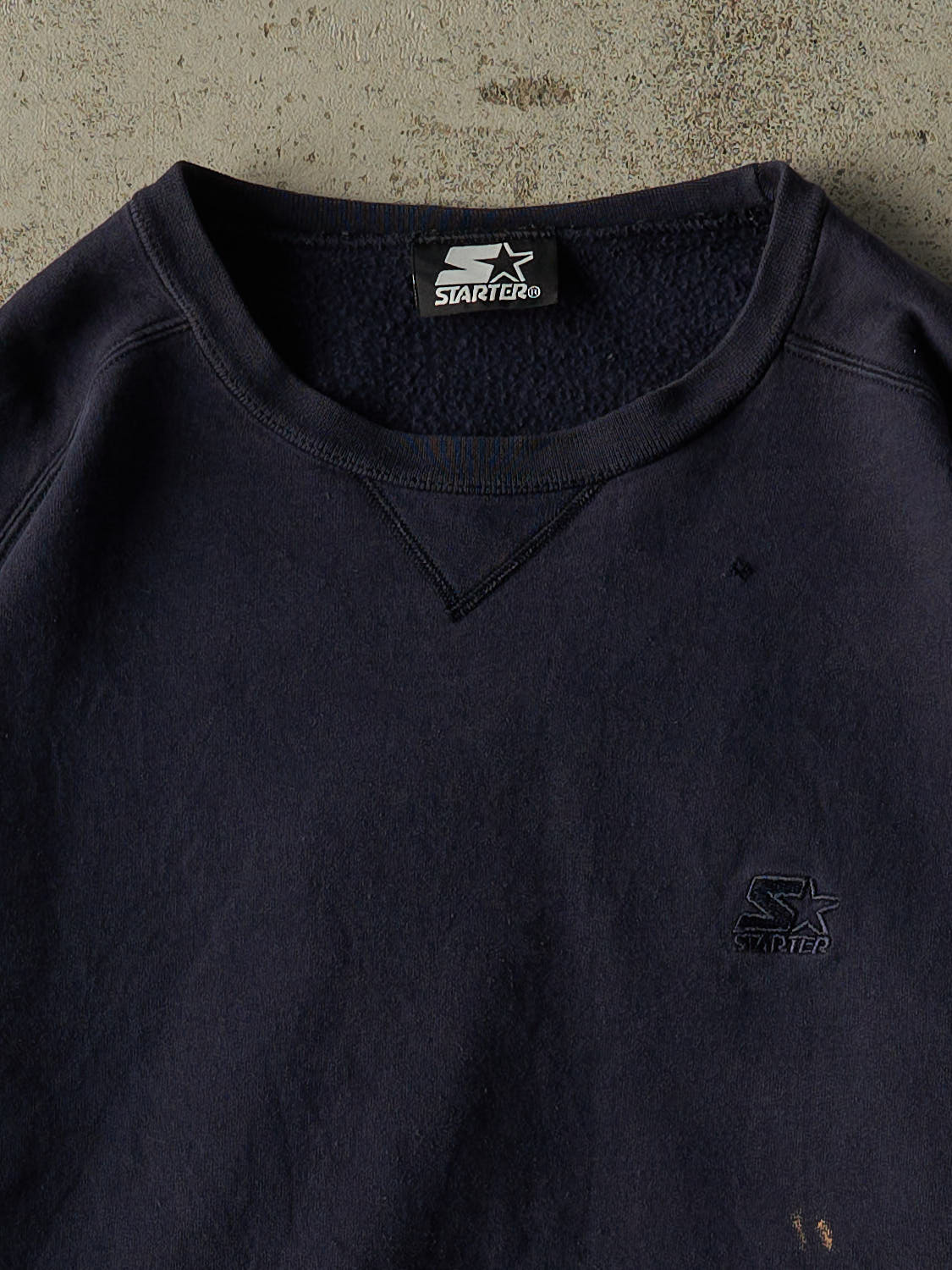 Vintage 90s Navy Blue Starter Embroidered Logo Crewneck (L/XL)