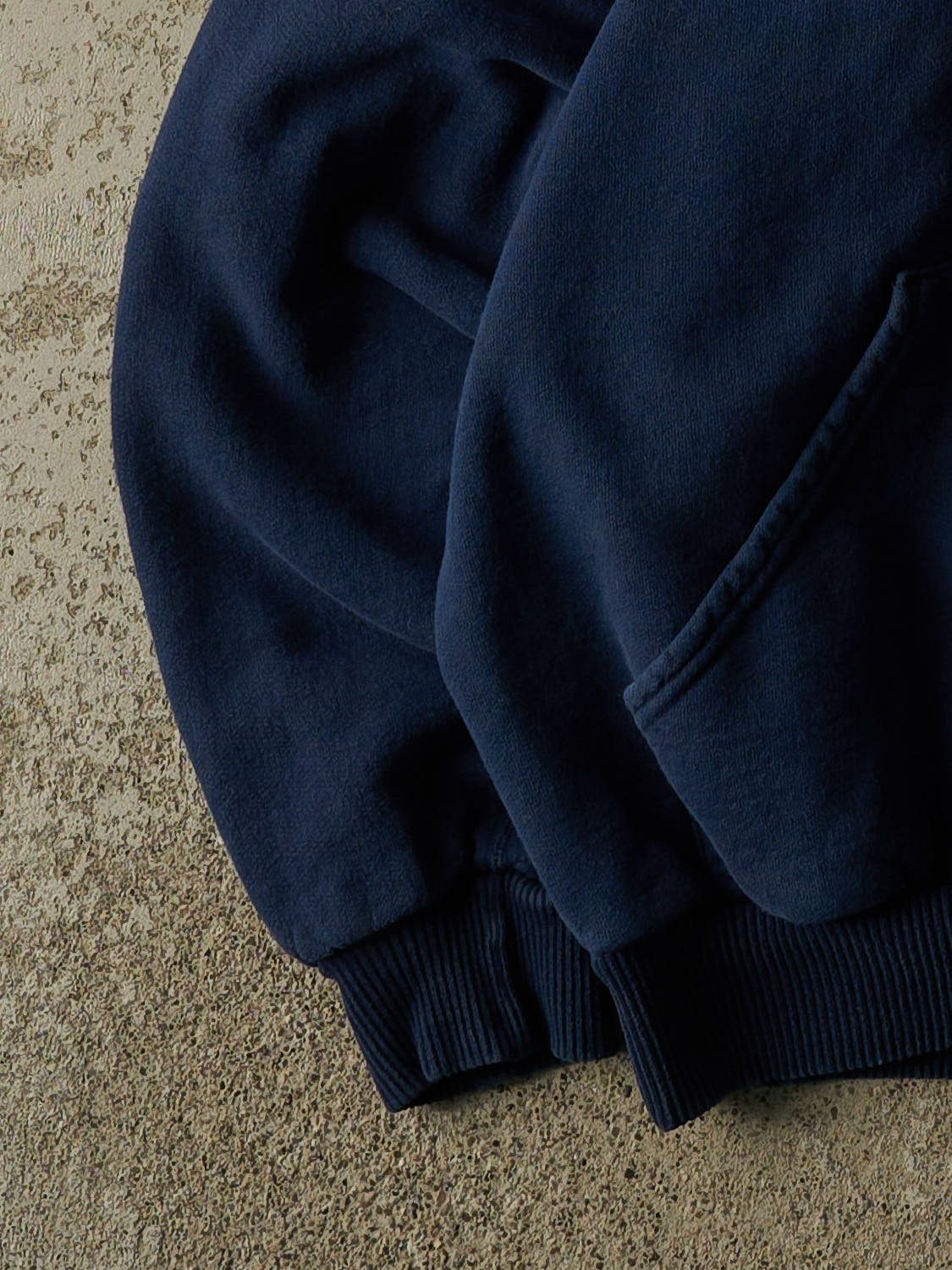 Vintage 90s Navy Blue Wind River Embroidered Hoodie (M/L)