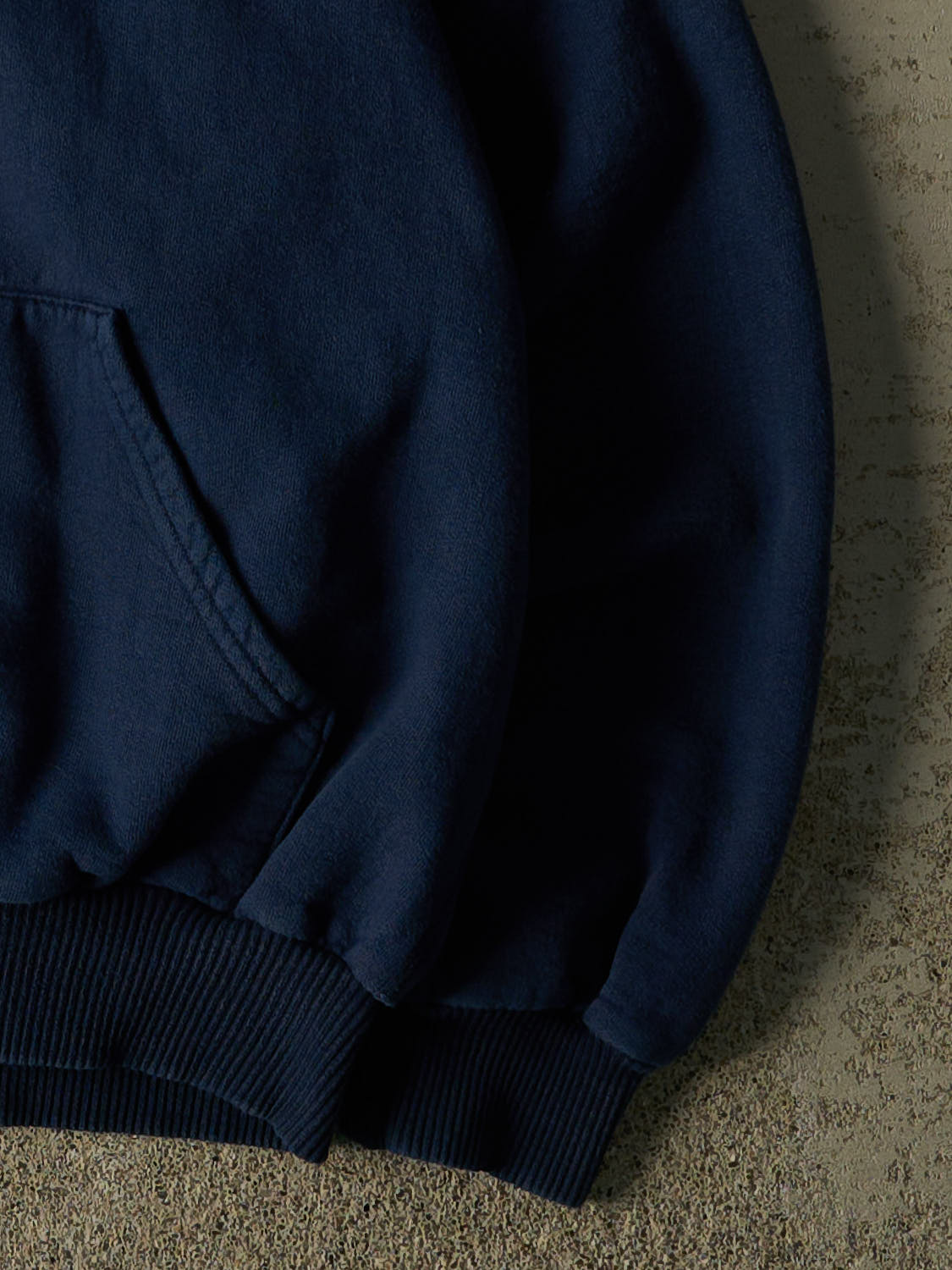 Vintage 90s Navy Blue Wind River Embroidered Hoodie (M/L)