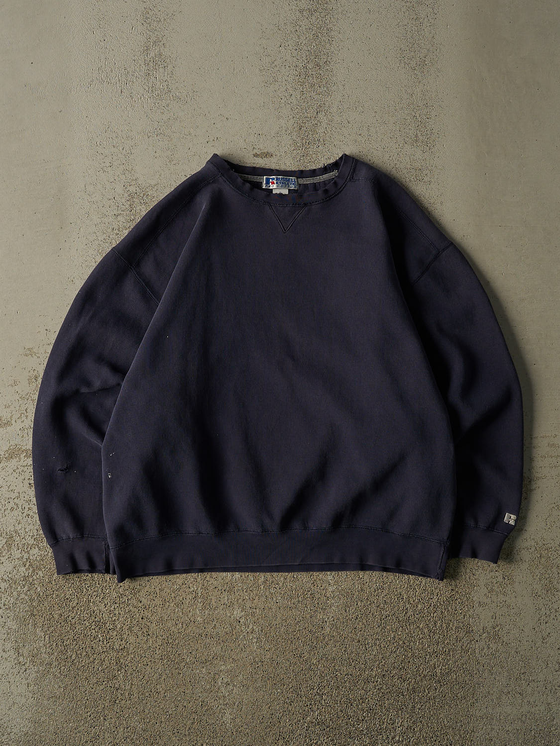 Vintage 90s Faded Navy Russell Athletic Blank Crewneck (L/XL)