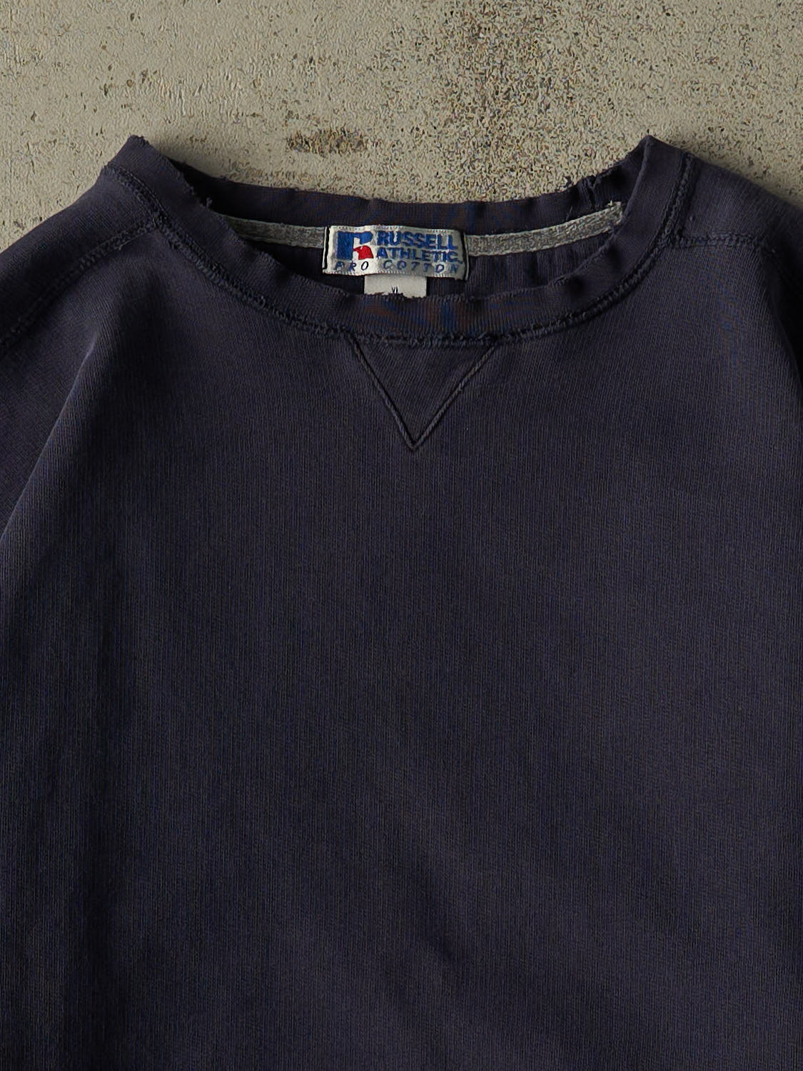 Vintage 90s Faded Navy Russell Athletic Blank Crewneck (L/XL)