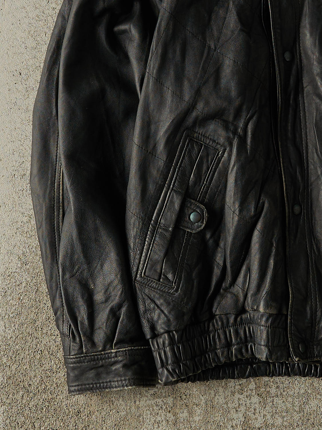 Vintage 80s Black Leather Bomber Jacket (L/XL)