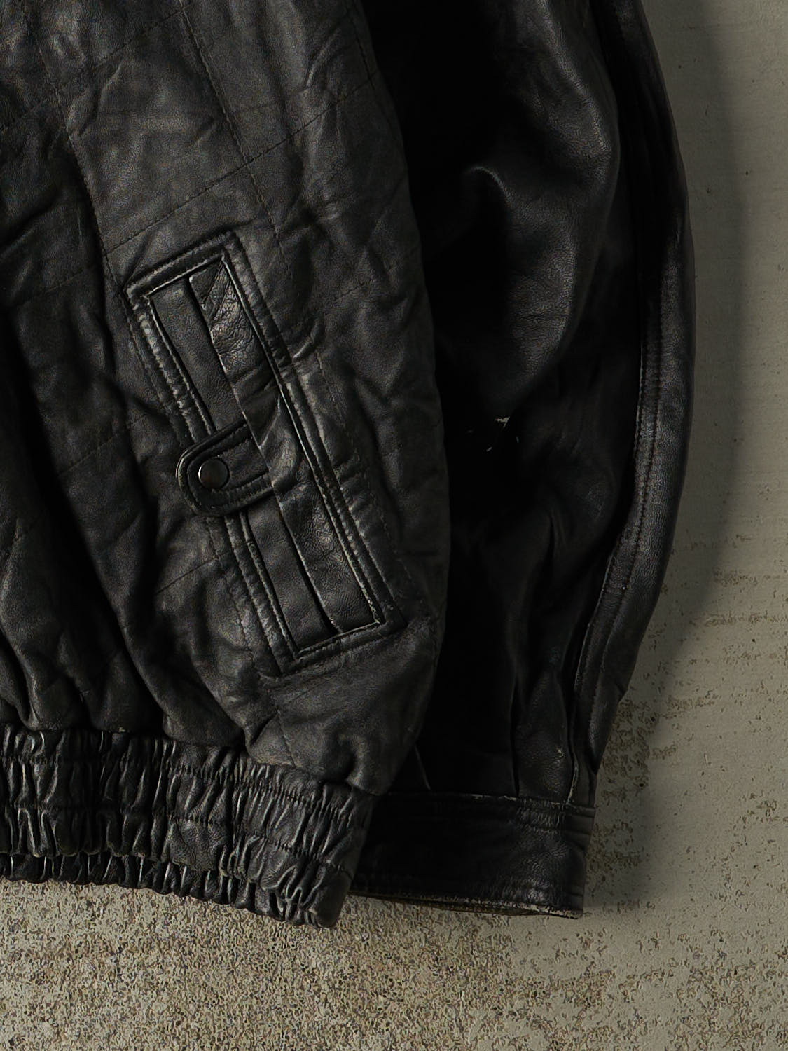 Vintage 80s Black Leather Bomber Jacket (L/XL)