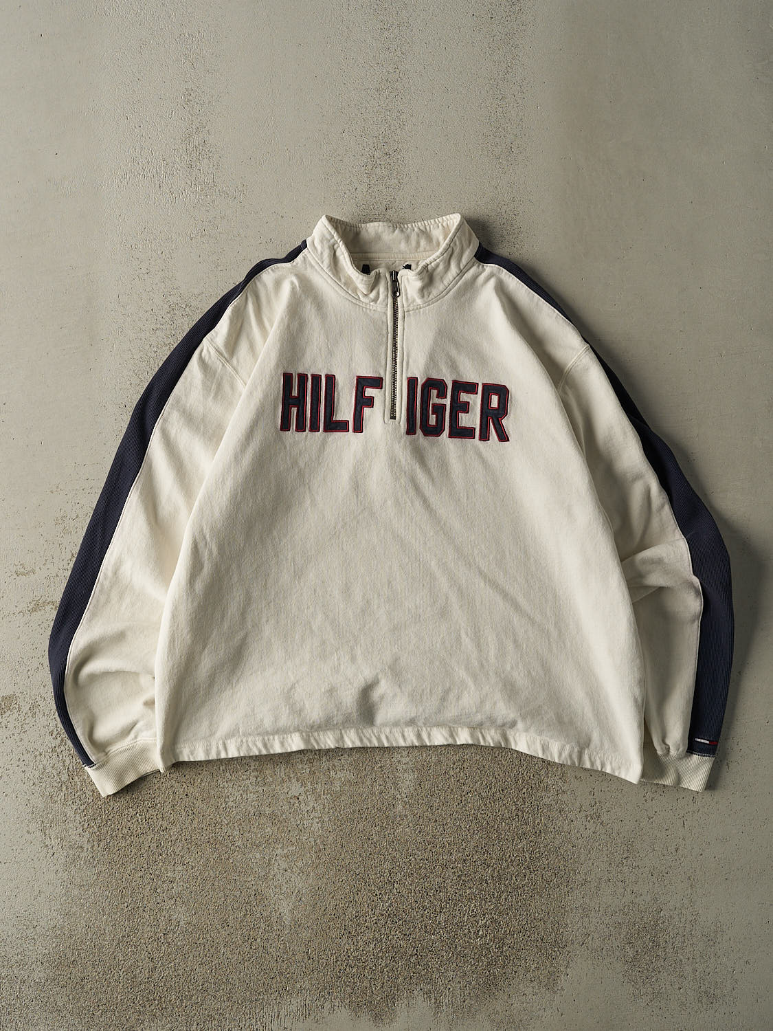 Vintage 90s White & Navy Tommy Hilfiger Embroidered Quarter Zip (XL/XXL)