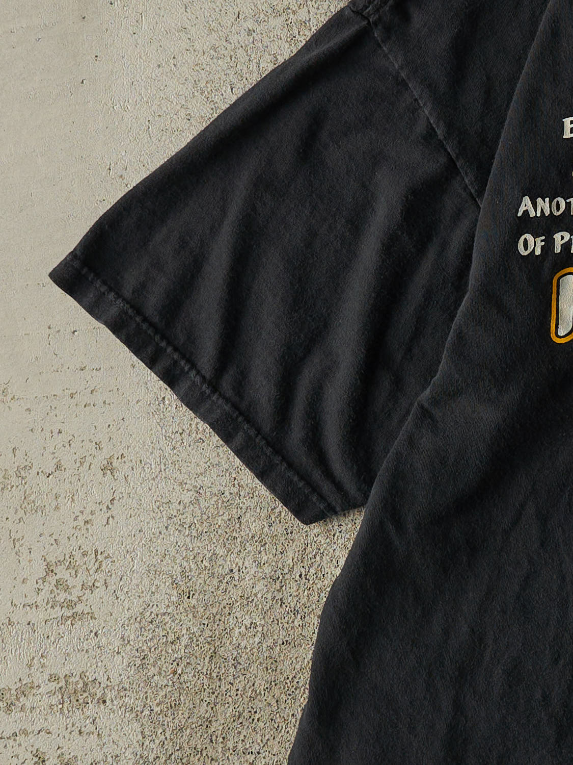 Vintage 90s Black "Kiss My Ass" Slogan Tee (L)