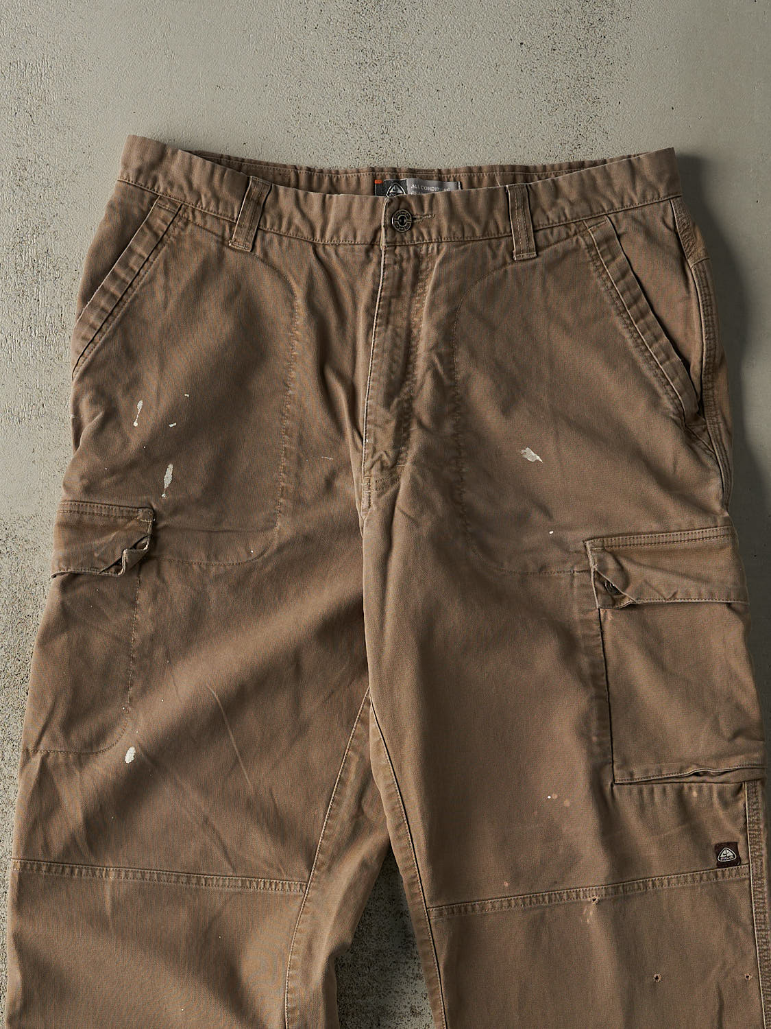 Vintage Y2K Beige Nike ACG Cargo Pants (34x31)