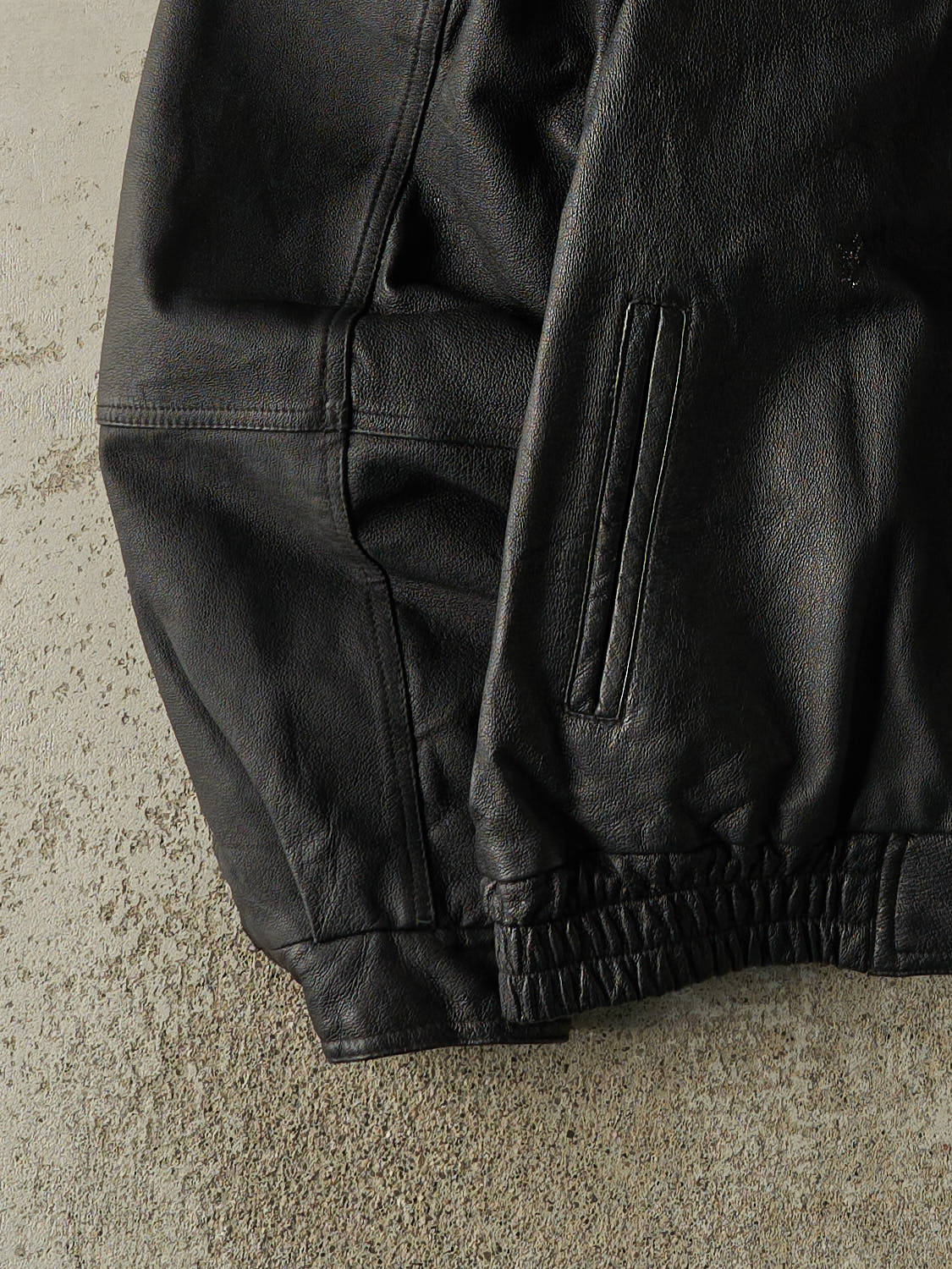 Vintage 90s Black Leather Bomber Jacket (L/XL)
