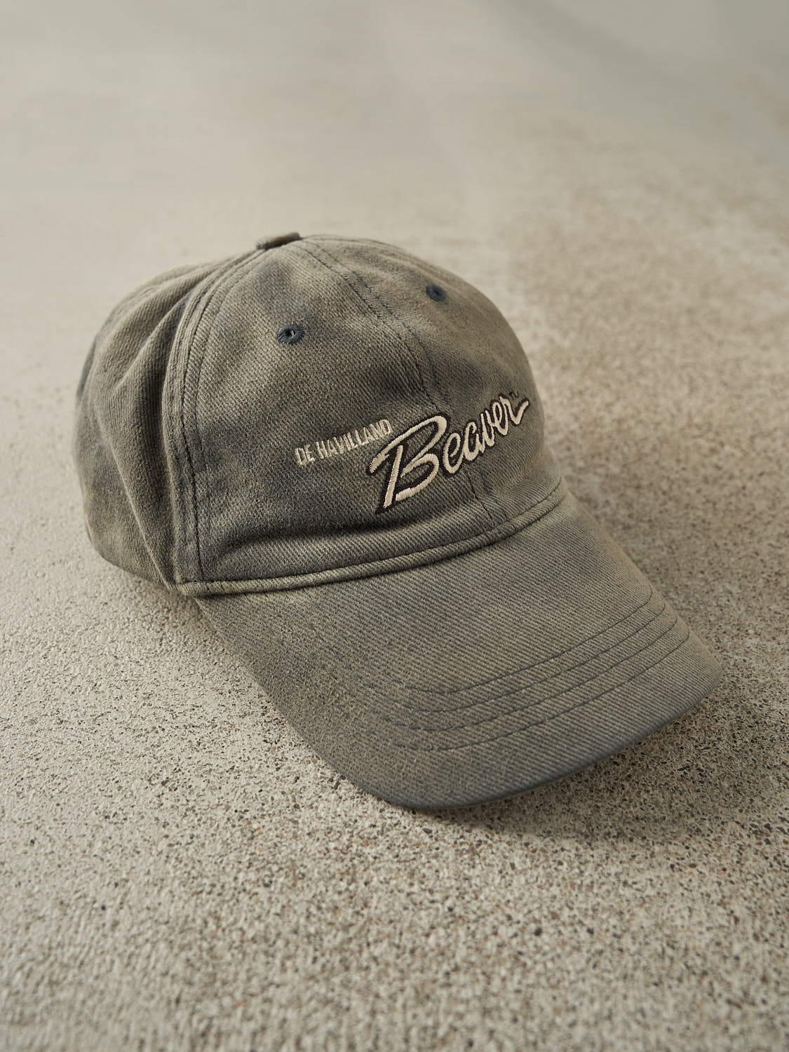 Vintage 90s Sun Faded Navy De Havilland Beaver Embroidered Velcro Hat (O/S)