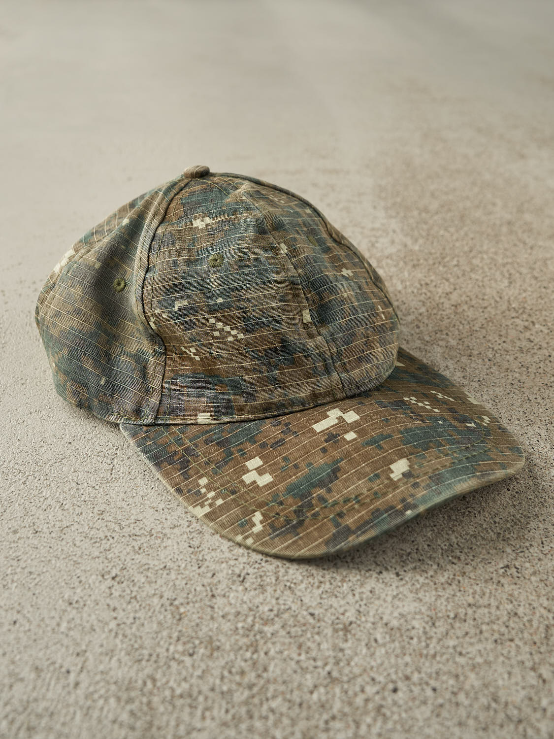 Vintage Y2K Camo Velcro Hat (O/S)