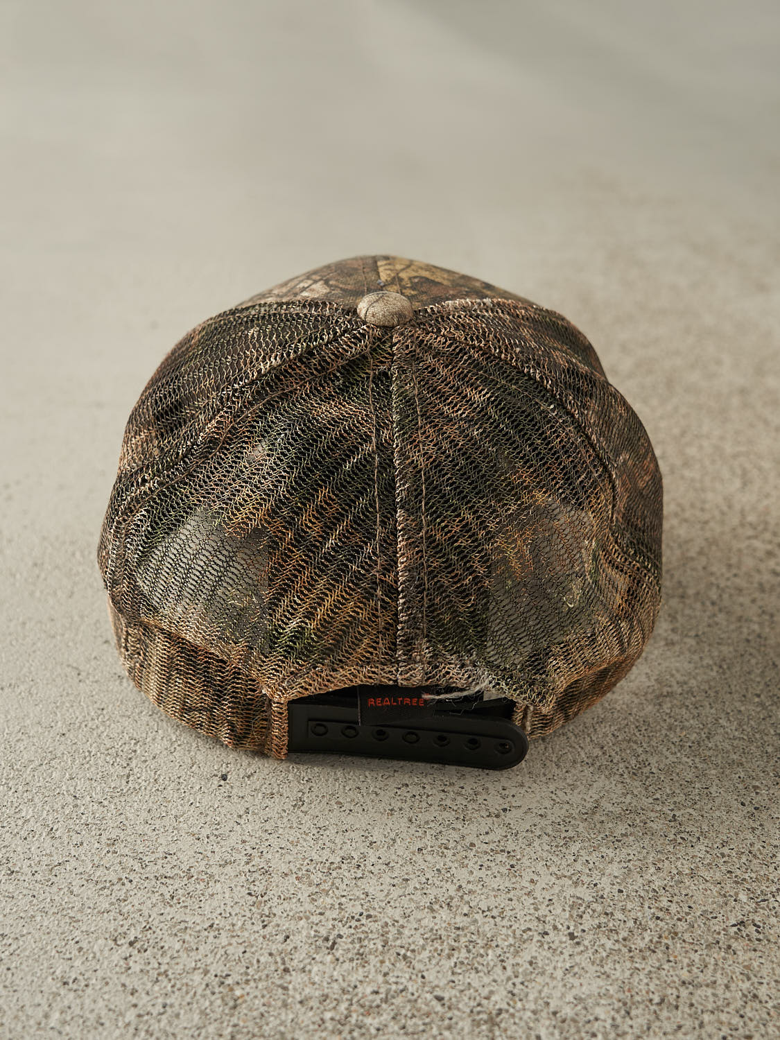 Vintage Y2K Camo Realtree Embroidered Trucker Hat (O/S)