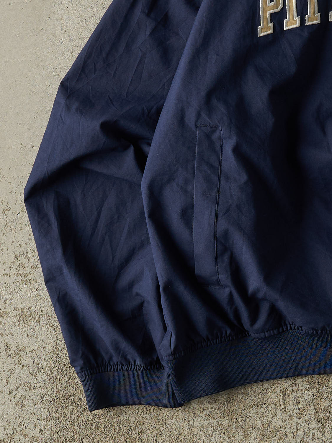 Vintage Y2K Navy Blue Nike Pittsburgh Embroidered Windbreaker Jacket (L/XL)