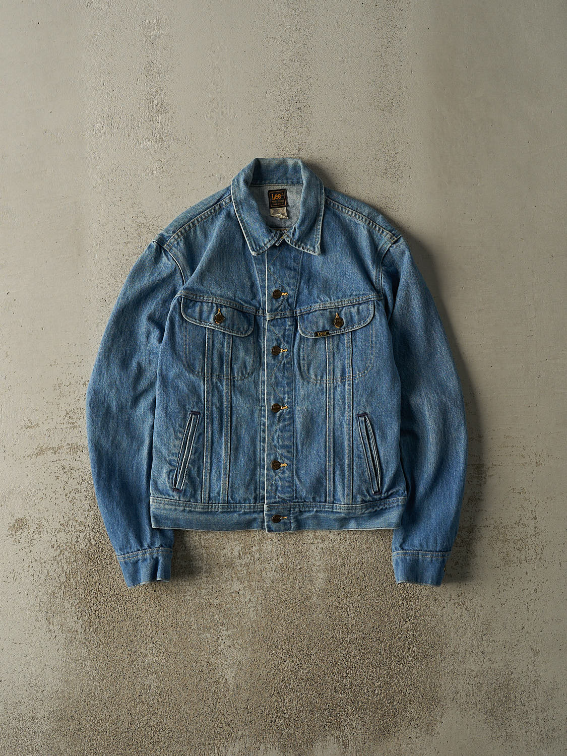 Vintage 90s Light Wash Hard Rock Cafe Save the Planet Embroidered Jean Jacket (S)