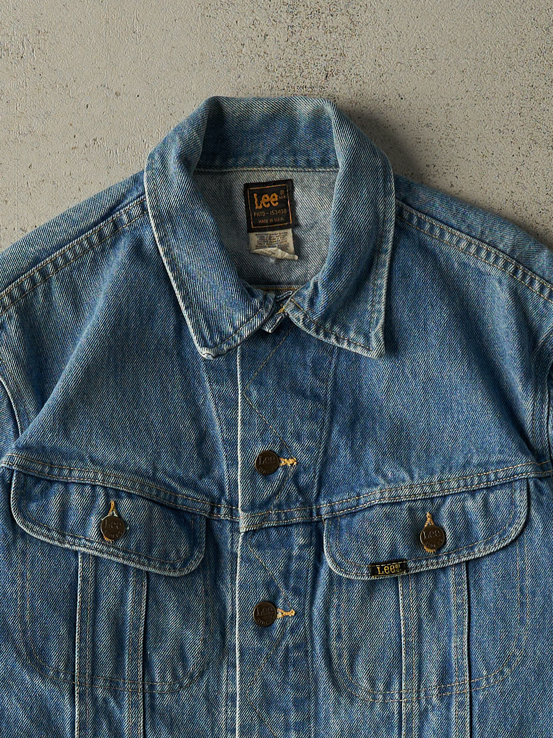 Vintage 90s Light Wash Hard Rock Cafe Save the Planet Embroidered Jean Jacket (S)