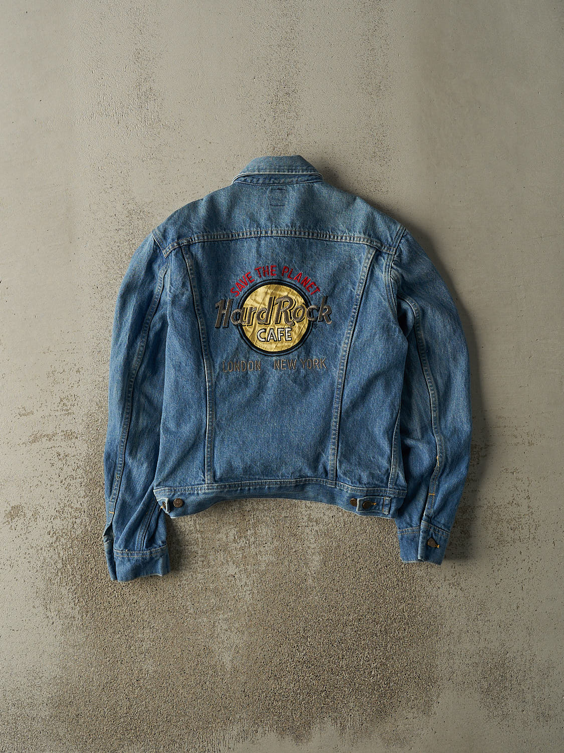 Vintage 90s Light Wash Hard Rock Cafe Save the Planet Embroidered Jean Jacket (S)
