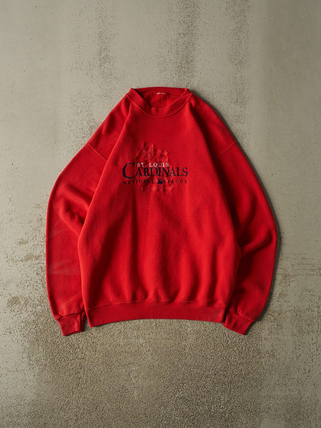 Vintage 90s Red St. Louis Cardinals Embroidered Crewneck (L)