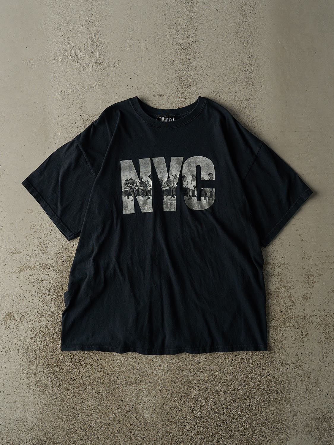 Vintage Y2K Navy Blue NYC Tee (L/XL)