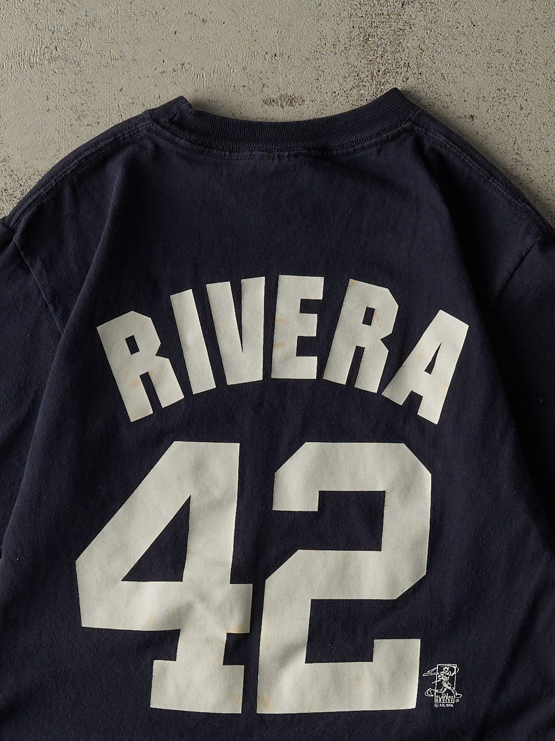 Vintage Y2K Navy Blue New York Yankees #42 Mariano Rivera Player Tee (S/M)