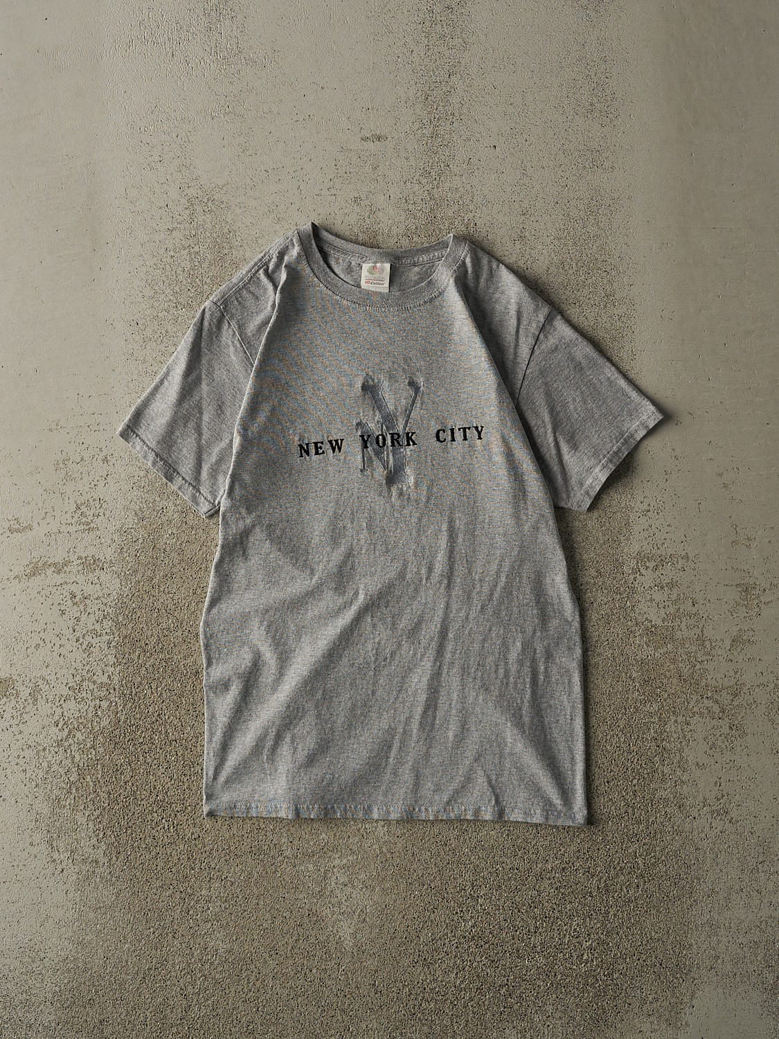 Vintage Y2K Grey New York City Embroidered Tee (XS)