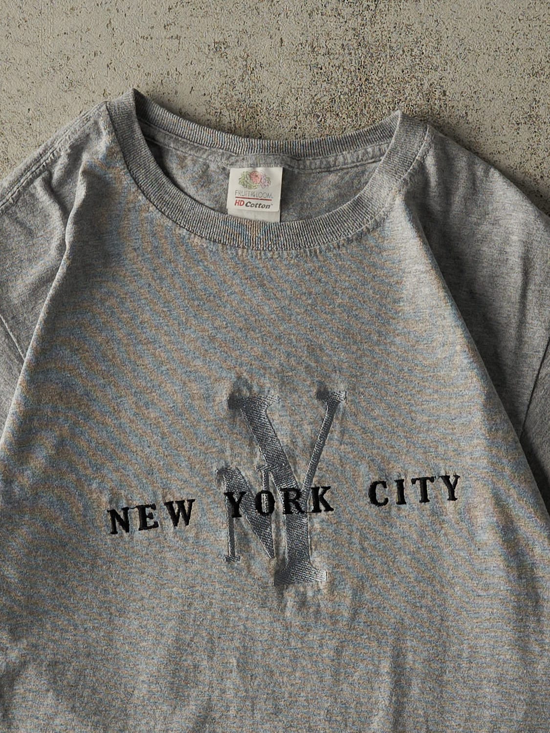 Vintage Y2K Grey New York City Embroidered Tee (XS)