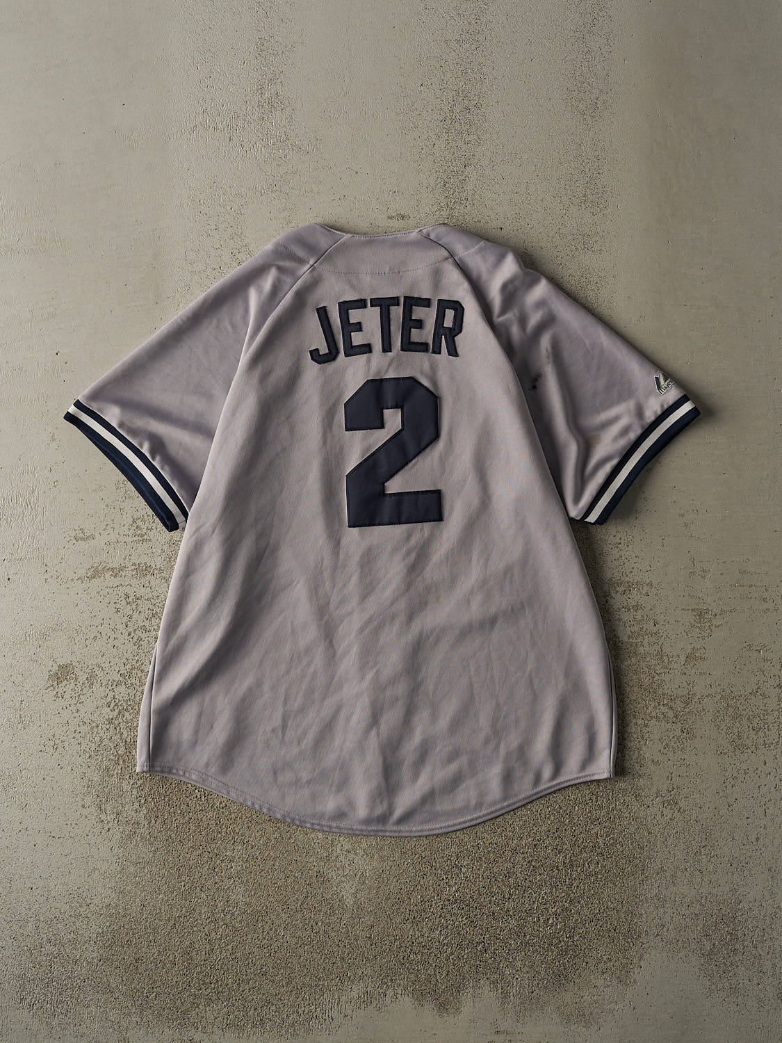 Vintage Y2K Grey New York Yankees #2 Derek Jeter Jersey (XL/XXL)