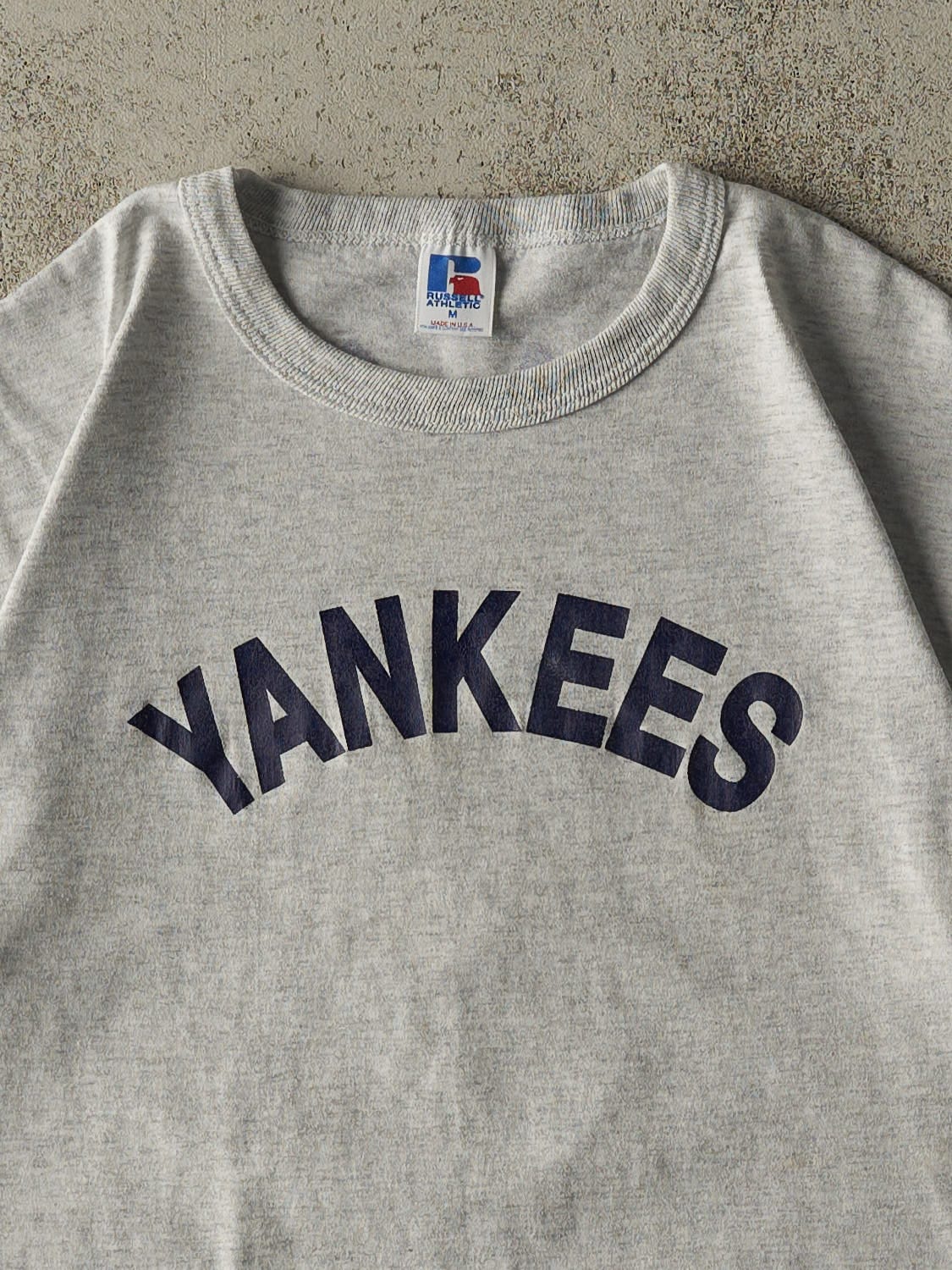 Vintage 90s Heather Grey Russell Athletic New York Yankees Tee (S/M)