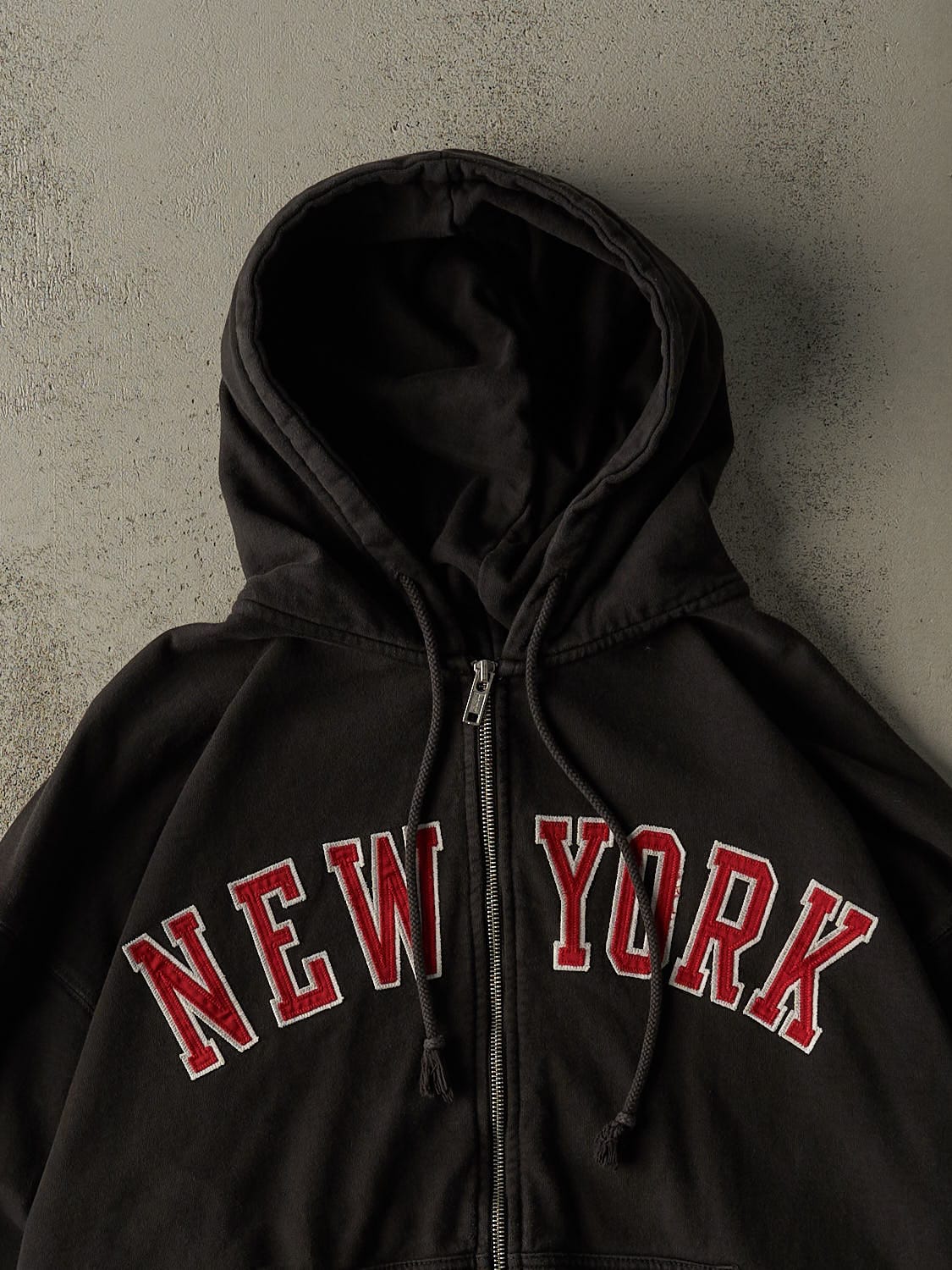 Vintage 90s Black New York Embroidered Zip Up Hoodie (L/XL)