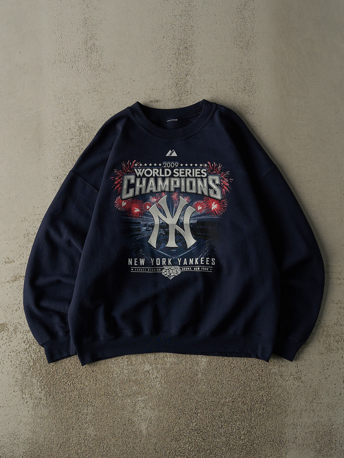 Vintage 09' Navy Blue New York Yankees World Series Champions Crewneck (L/XL)