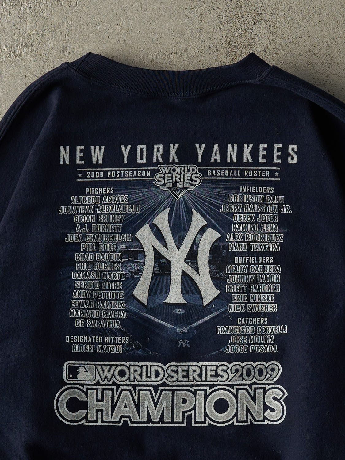 Vintage 09' Navy Blue New York Yankees World Series Champions Crewneck (L/XL)