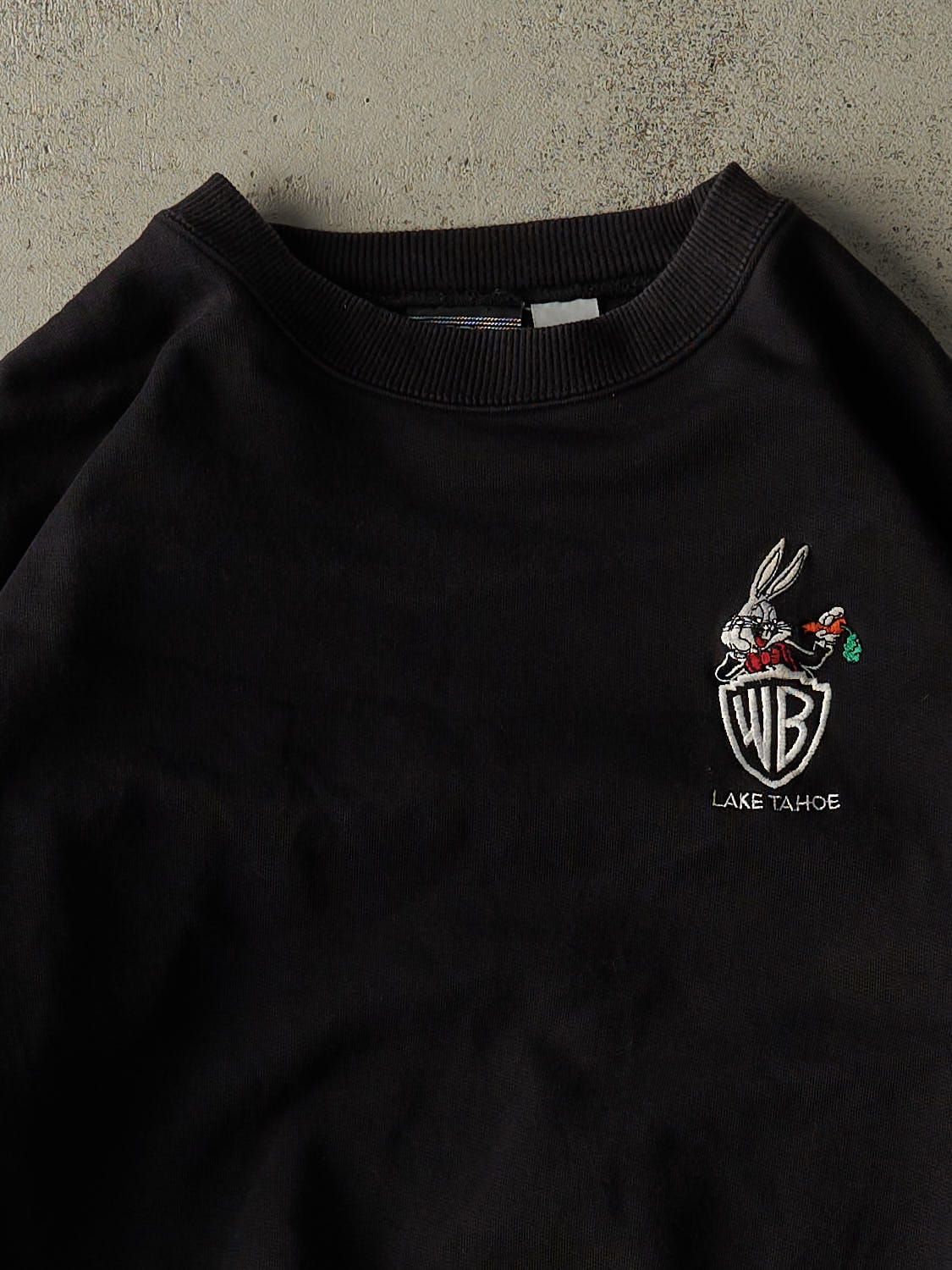 Vintage 90s Black Bugs Bunny Warner Bros. Embroidered Crewneck (M)
