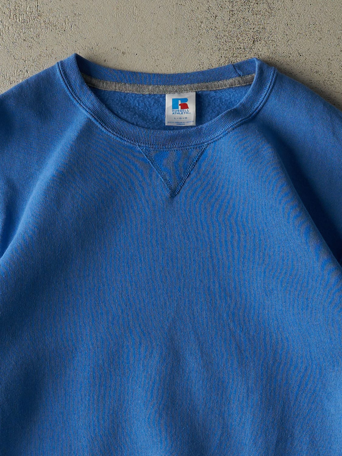 Vintage Y2K Baby Blue Russell Athletic Blank Crewneck (L/XL)