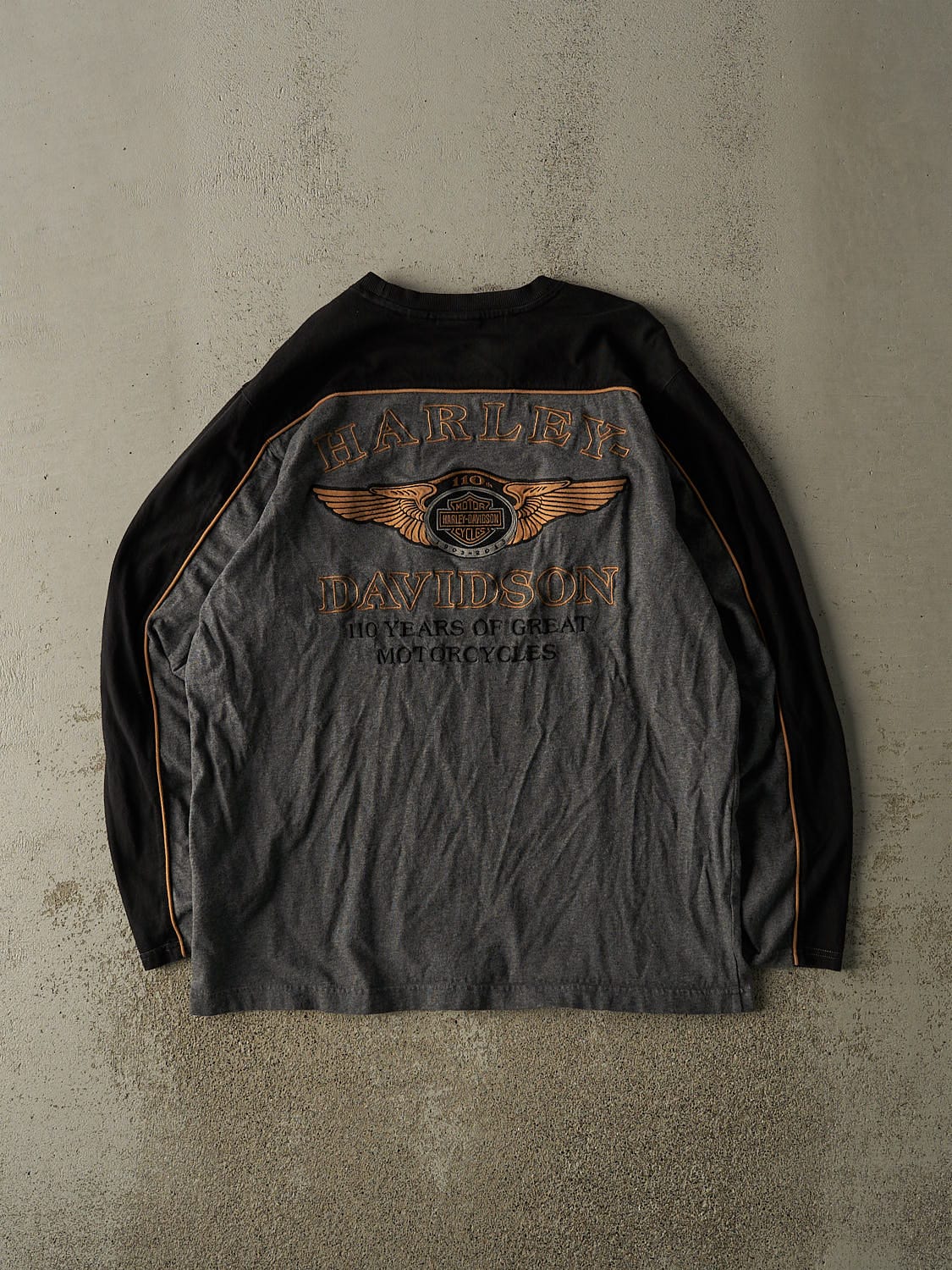 Vintage 13' Black & Grey Harley Davidson Embroidered Long Sleeve (L/XL)