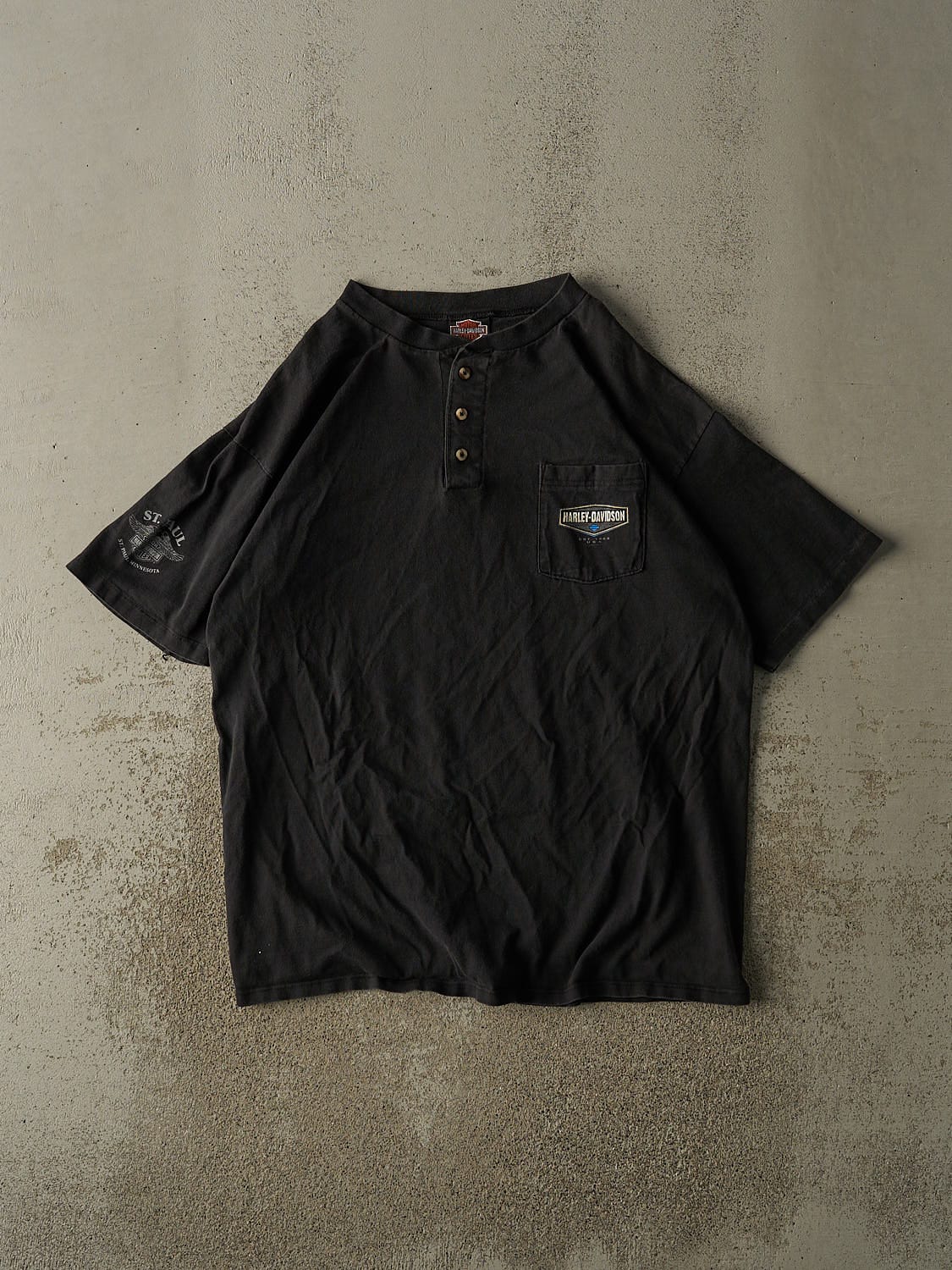 Vintage 01' Black Harley Davidson Pocket Quarter Button Tee (L/XL)
